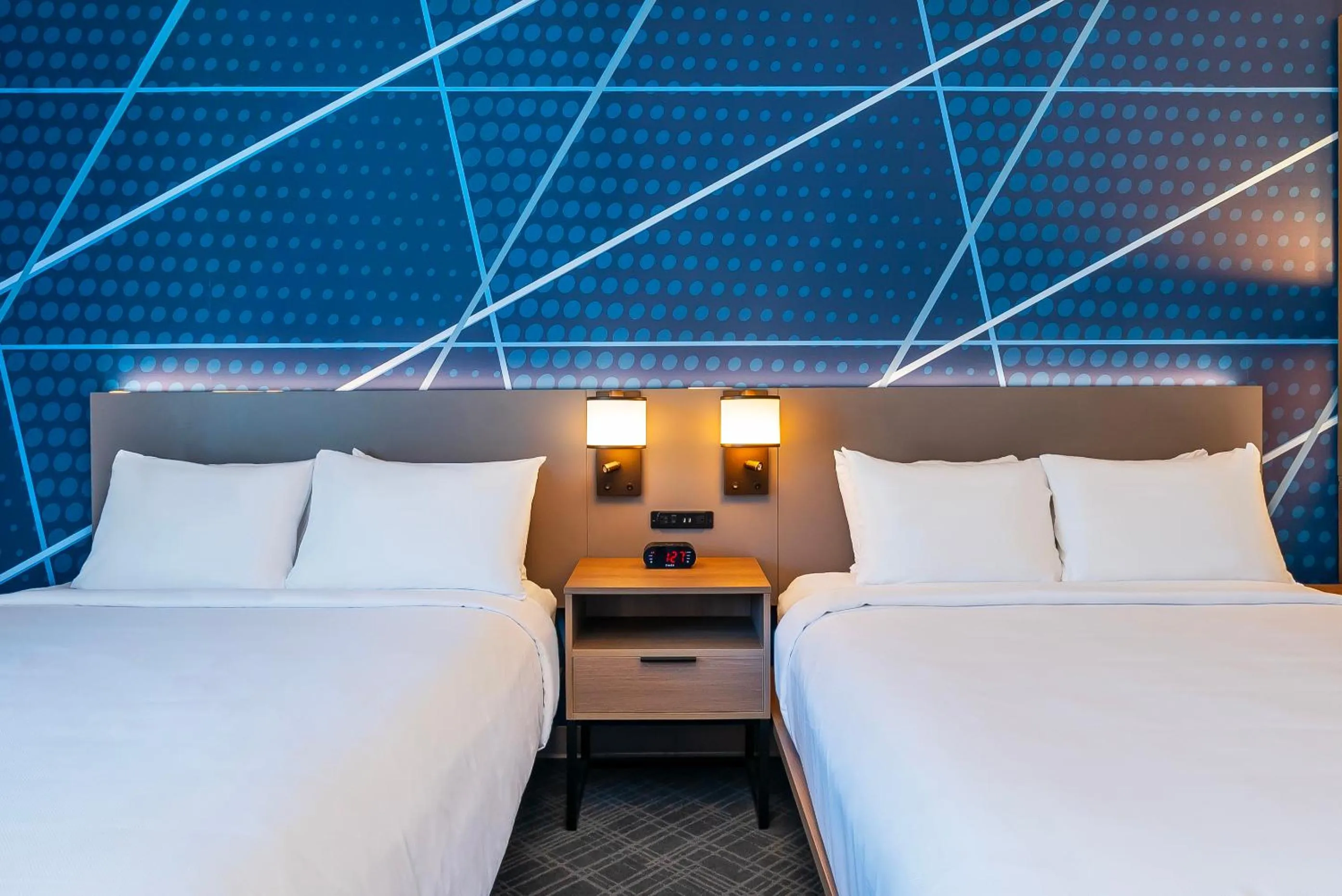 Bed in Comfort Suites Kelowna