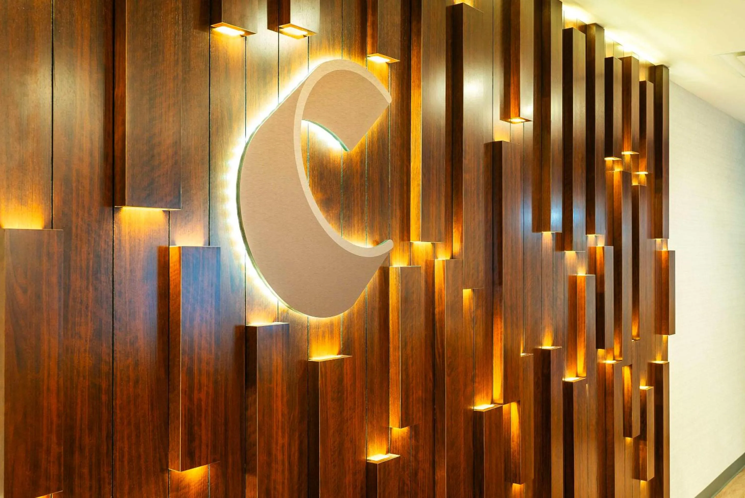 Lobby or reception in Comfort Suites Kelowna