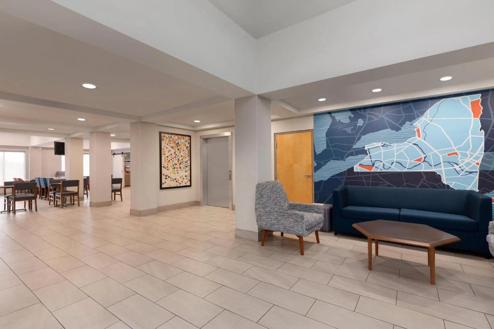 Property building in Holiday Inn Express Syracuse Airport by IHG