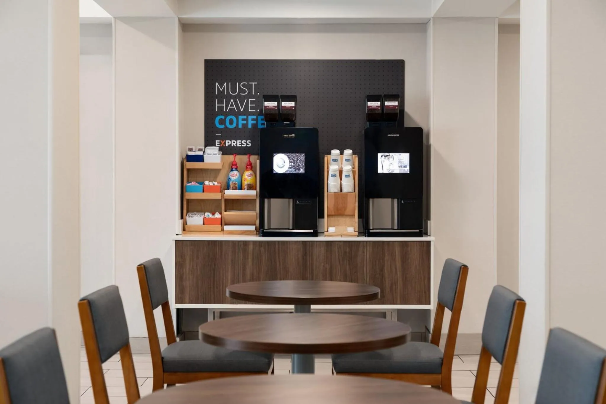 Photo of the whole room in Holiday Inn Express Syracuse Airport by IHG