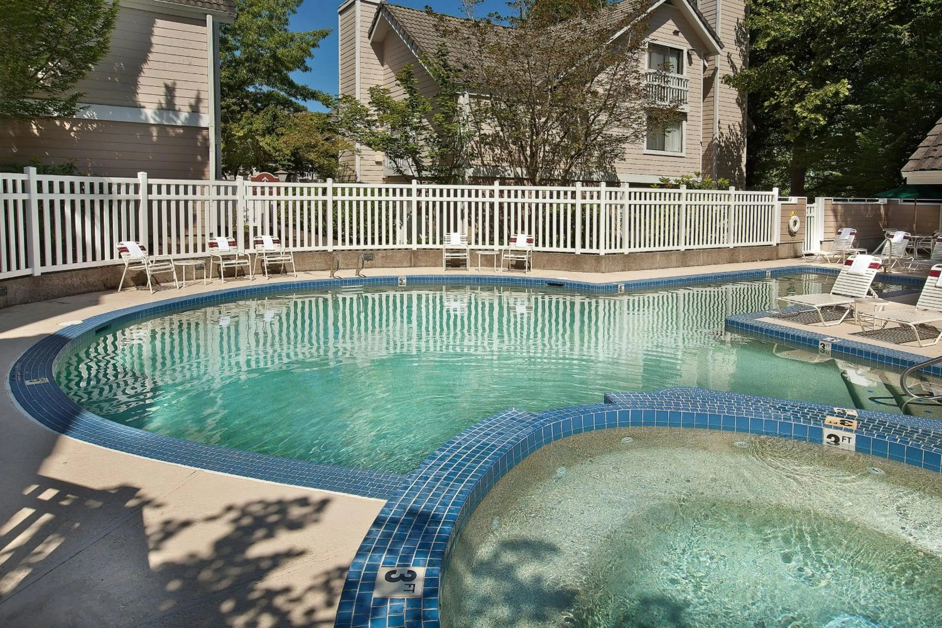 Swimming pool in Residence Inn by Marriott Portland South-Lake Oswego