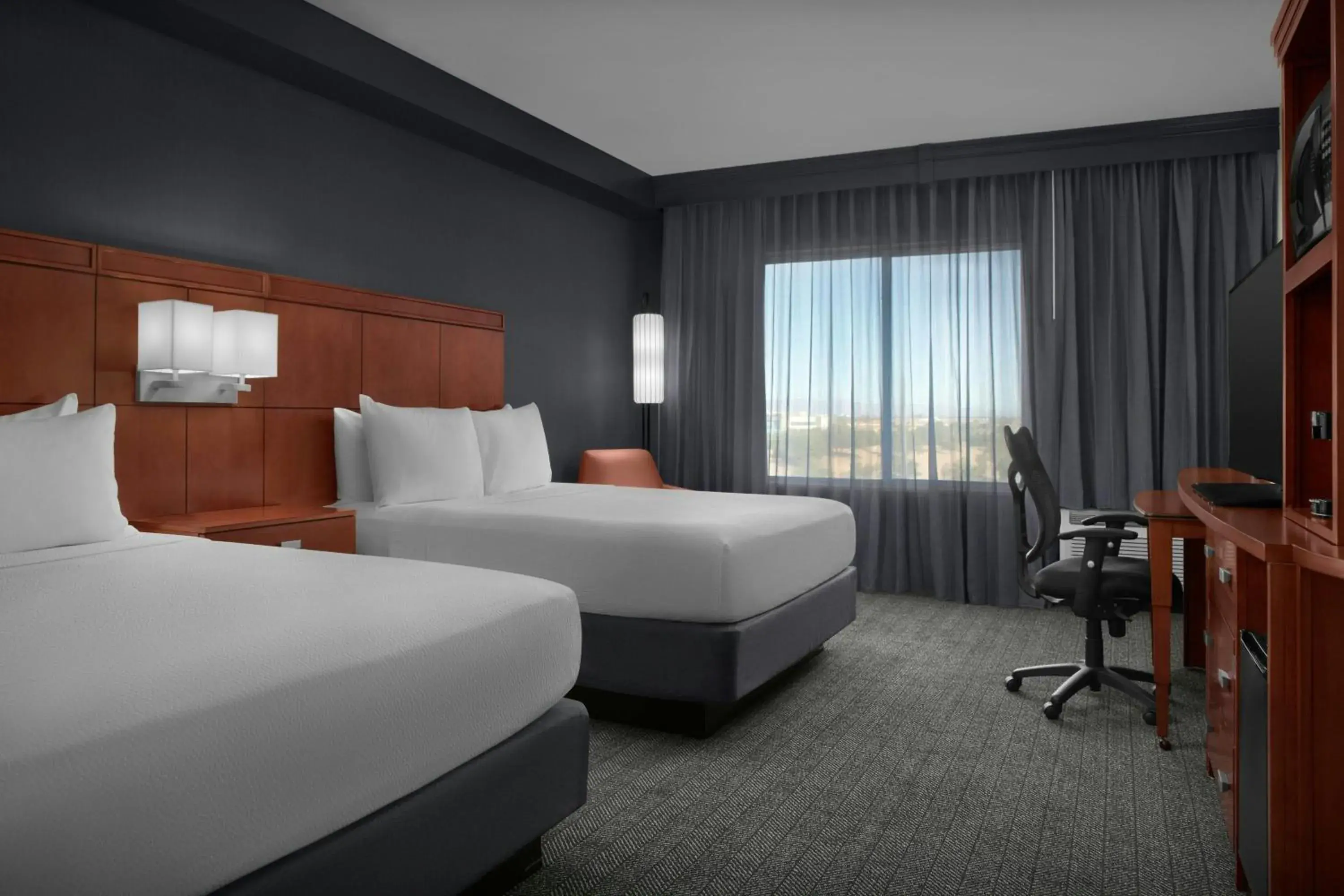 Queen Room with Two Queen Beds in Courtyard Phoenix Chandler/Fashion Center Queen Room with Two Queen Beds in Courtyard Phoenix Chandler/Fashion Center