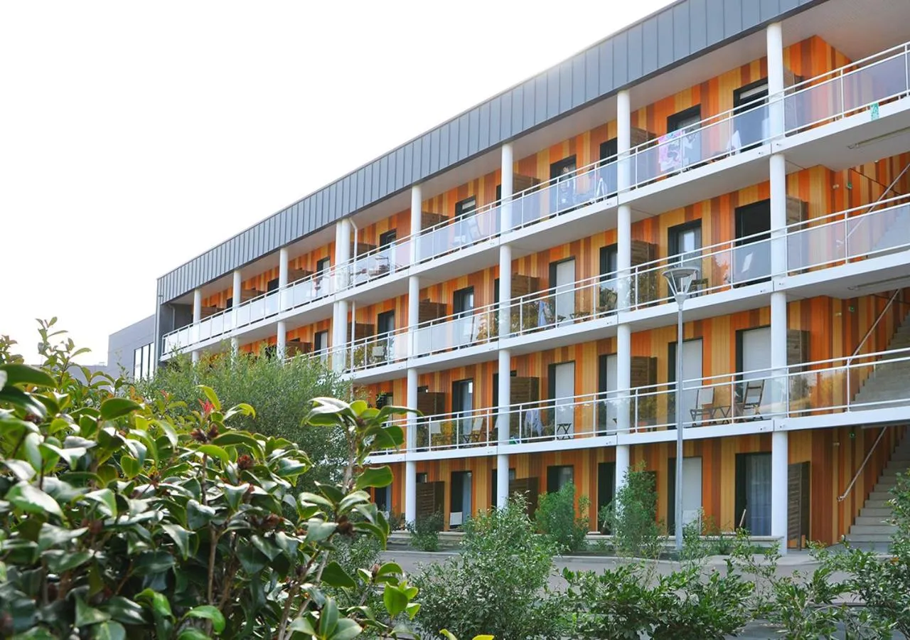 Property building in Golden Tulip Pornic Suites- Appart Hotel