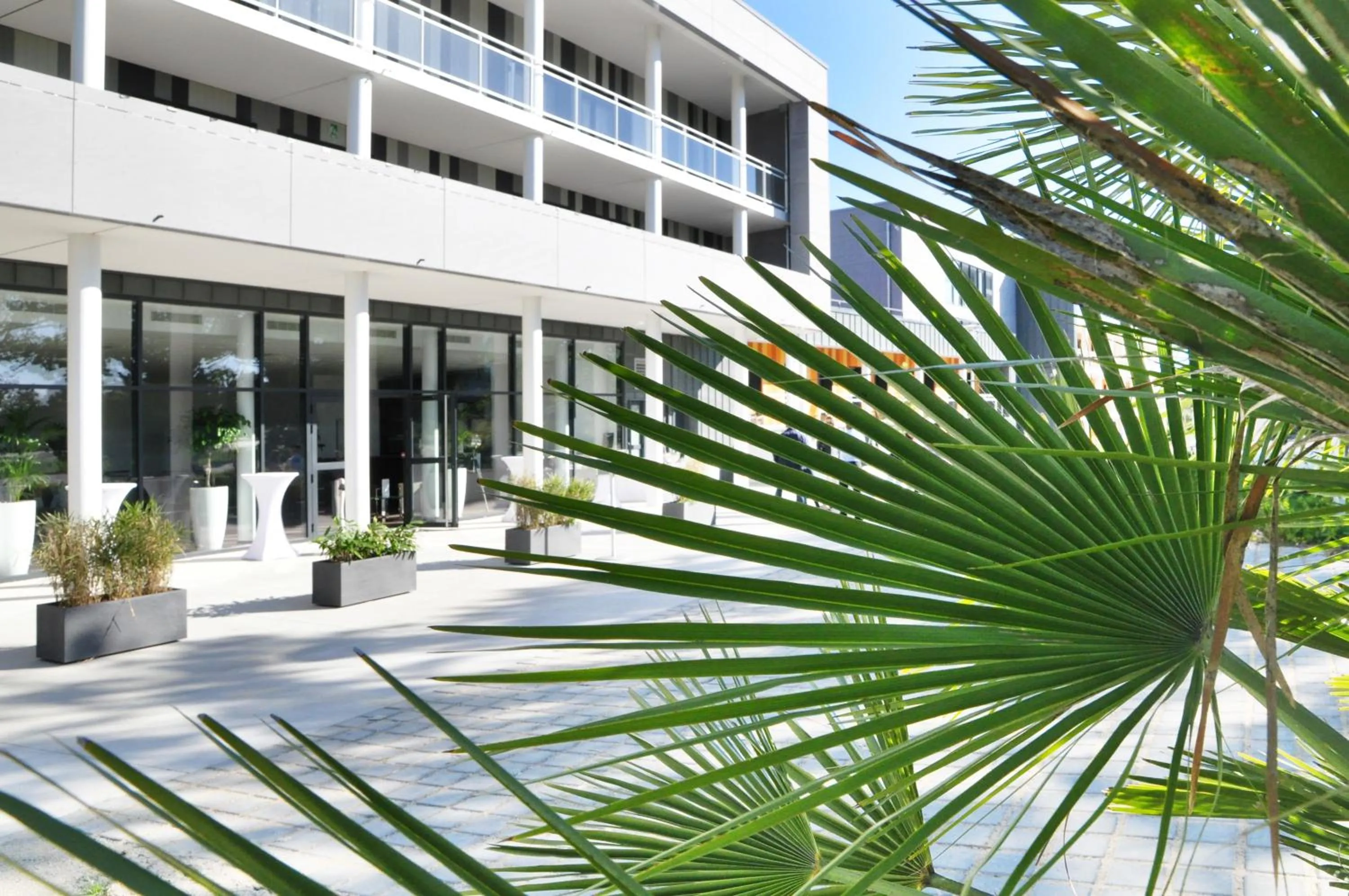 Patio in Golden Tulip Pornic Suites- Appart Hotel