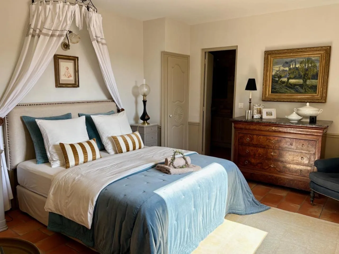 Photo of the whole room in Les Aurochs