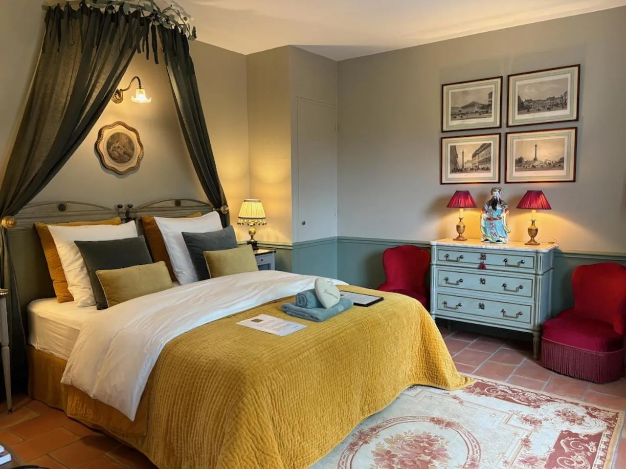 Photo of the whole room in Les Aurochs