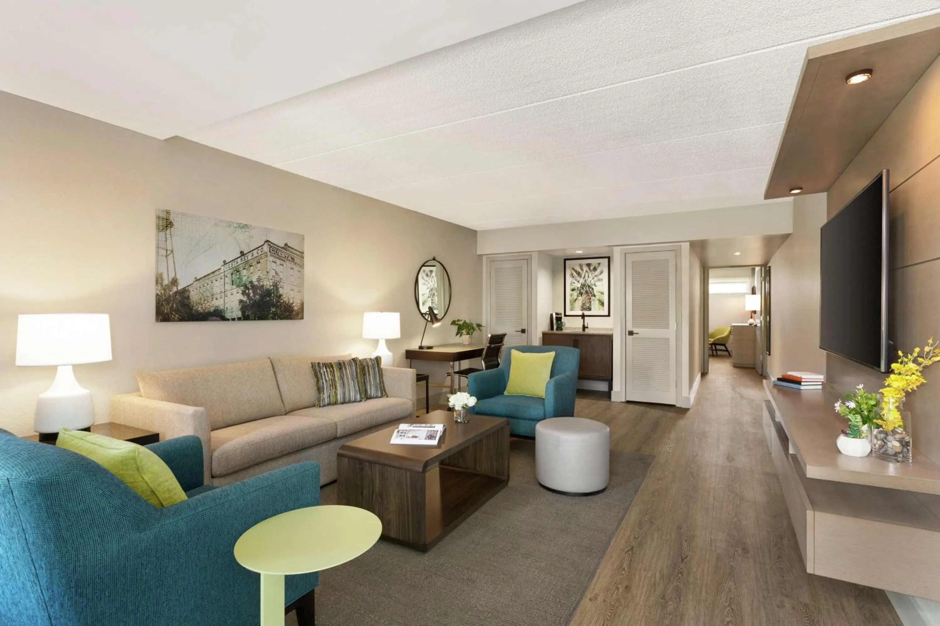 Bedroom in Hotel Alba Tampa, Tapestry Collection By Hilton