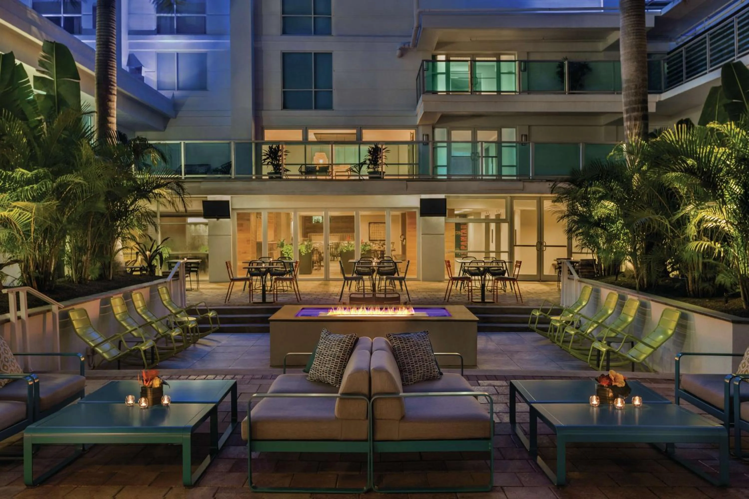 Pool view in Hotel Alba Tampa, Tapestry Collection By Hilton