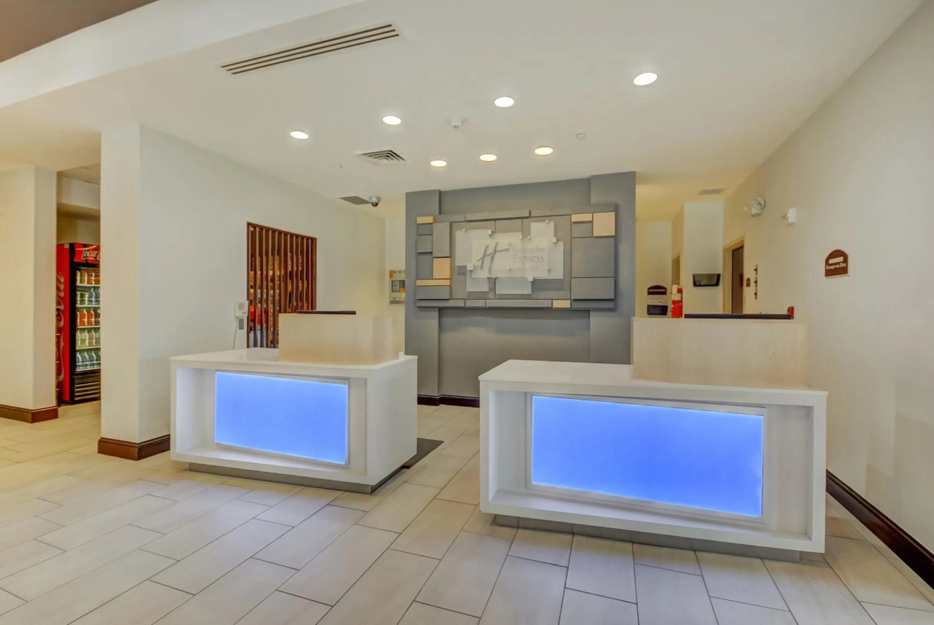 Property building in Holiday Inn Express Hotel & Suites Tampa-USF-Busch Gardens by IHG