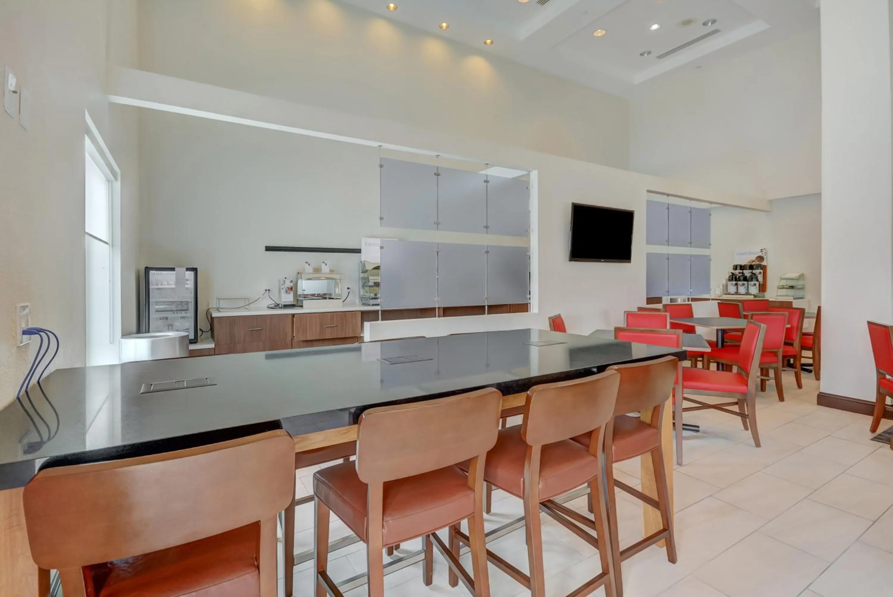 Breakfast in Holiday Inn Express Hotel & Suites Tampa-USF-Busch Gardens by IHG