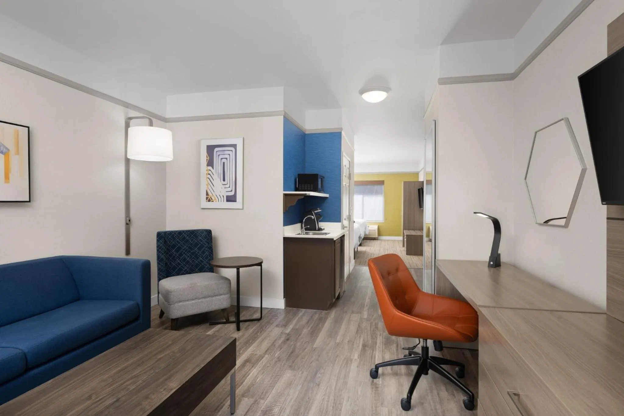 Photo of the whole room in Holiday Inn Express Hotel & Suites San Dimas by IHG