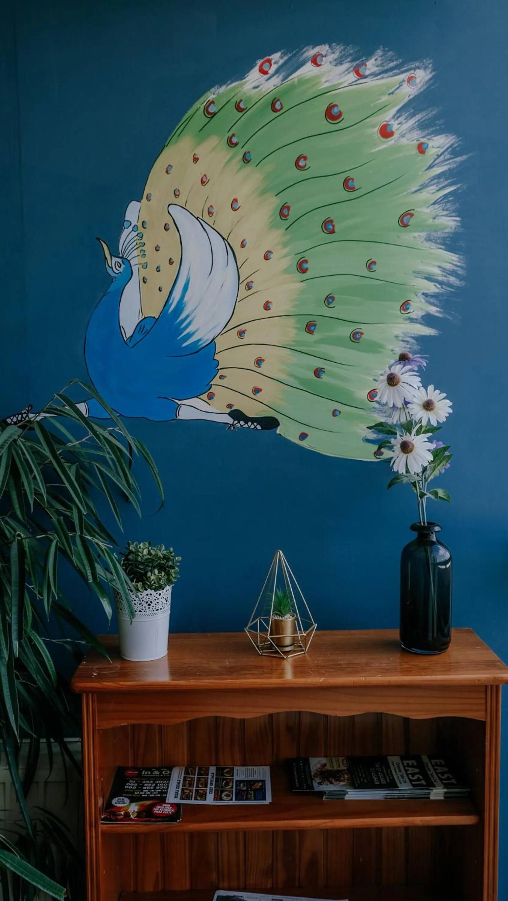 Decorative detail in Garden Lane Backpackers