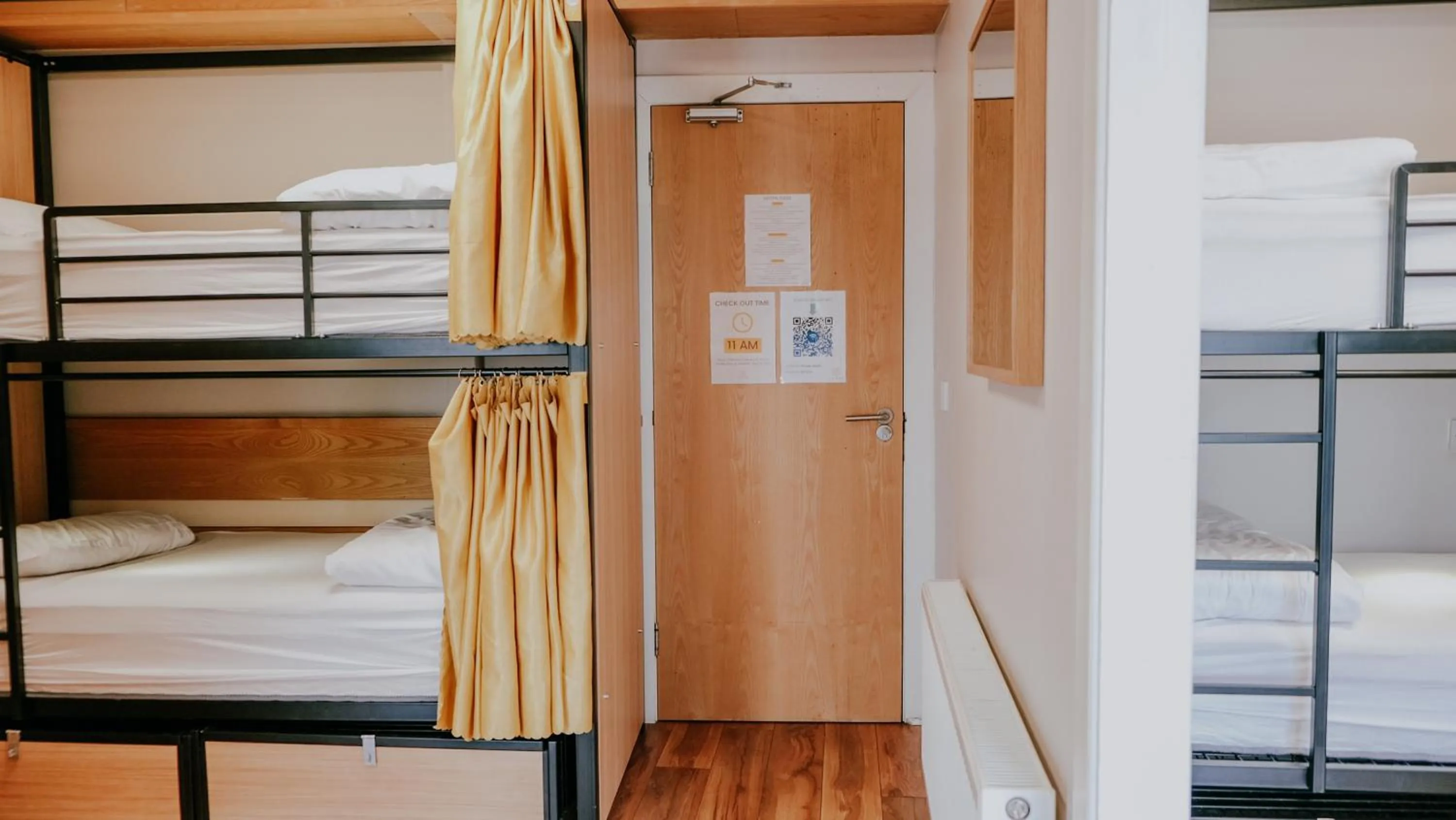 Bed in Garden Lane Backpackers