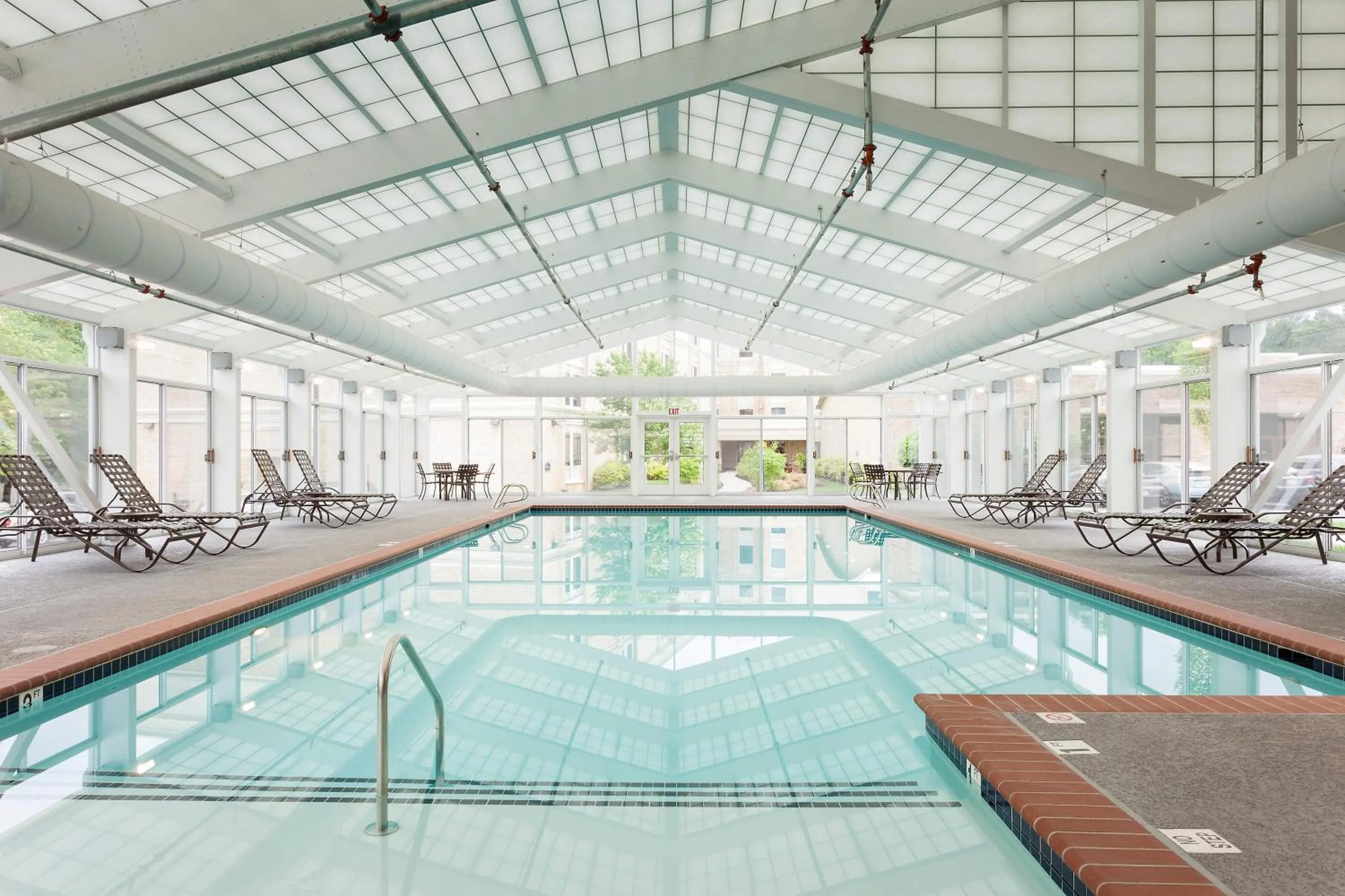 Swimming pool in Bluegreen Vacations Patrick Henry Square, an Ascend Collection Resort