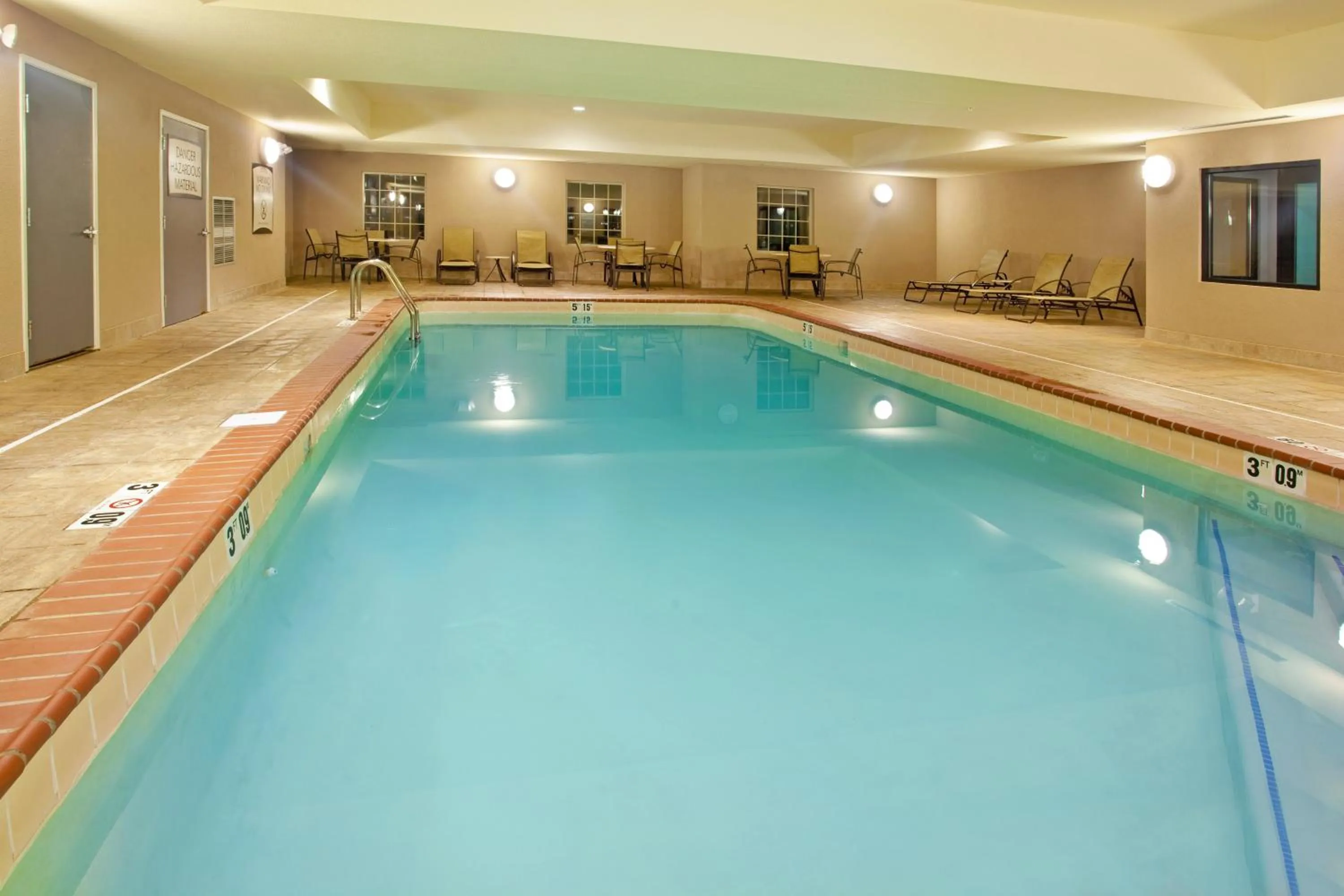 Swimming pool in Staybridge Suites Elkhart North by IHG