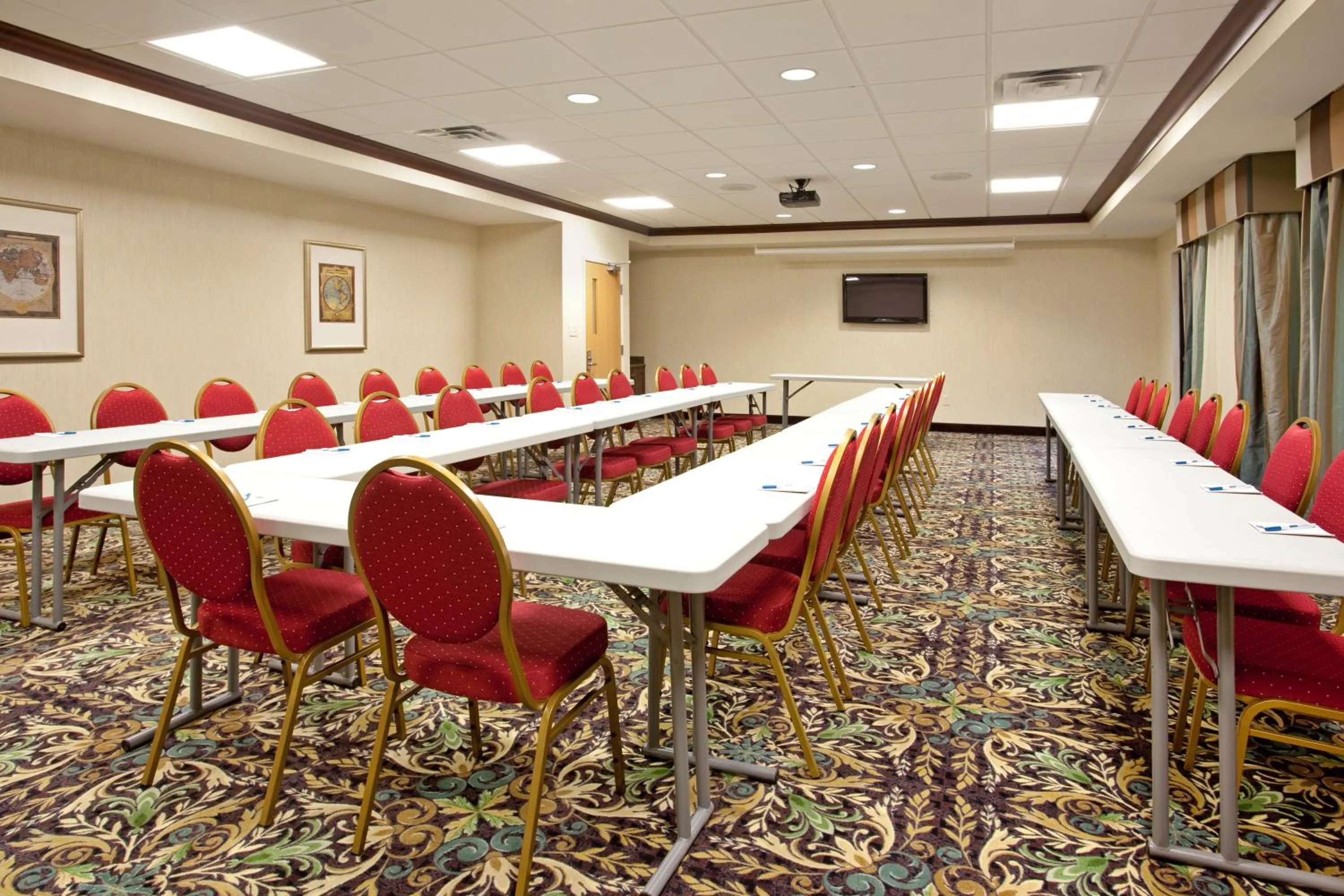 Meeting/conference room in Staybridge Suites Elkhart North by IHG