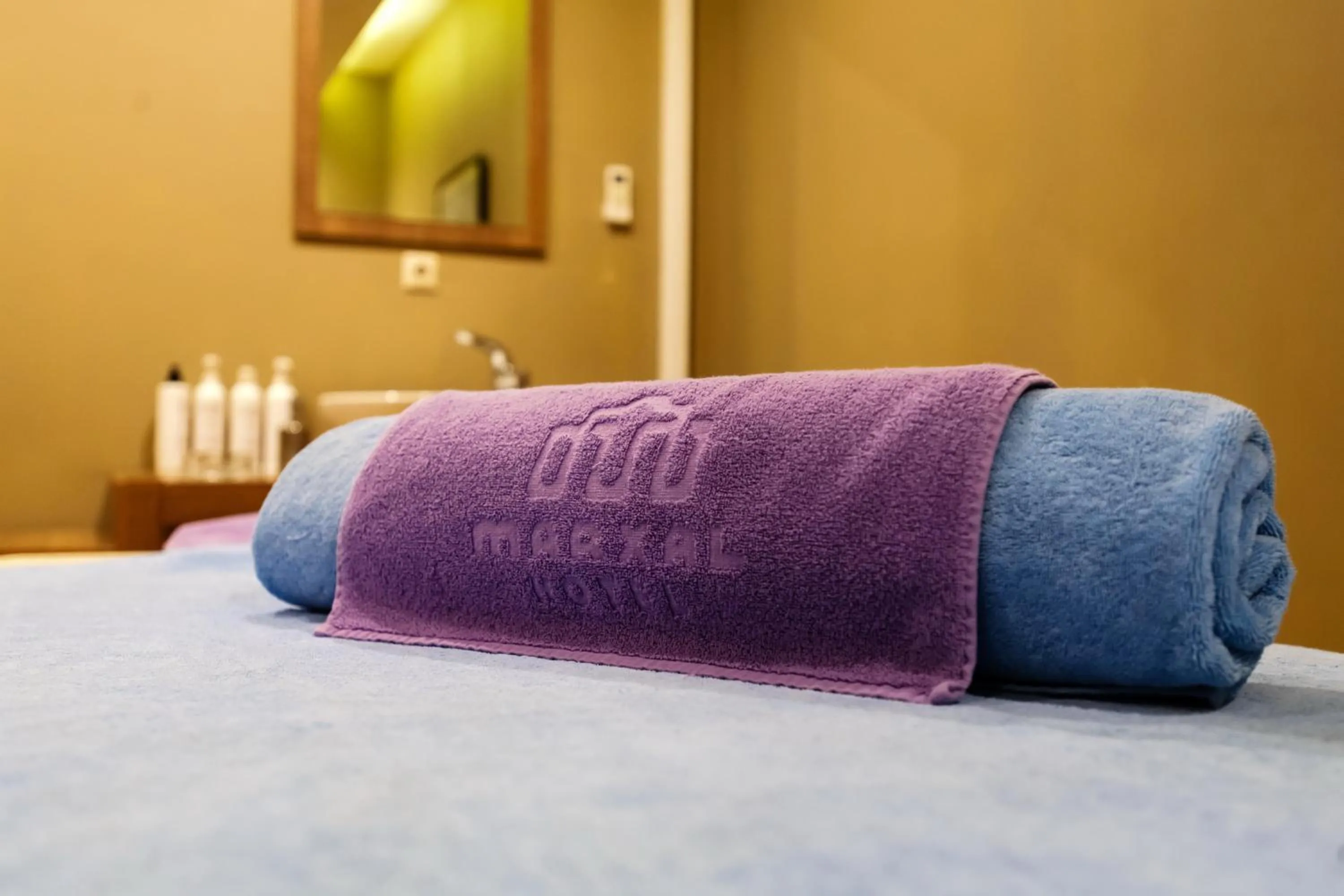 Bed in Marxal Resort & Spa