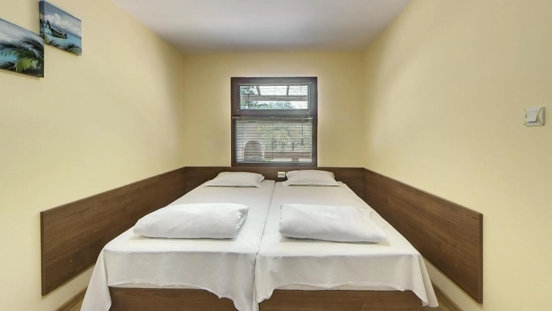 BBQ facilities, Bed in Complex Fichoza