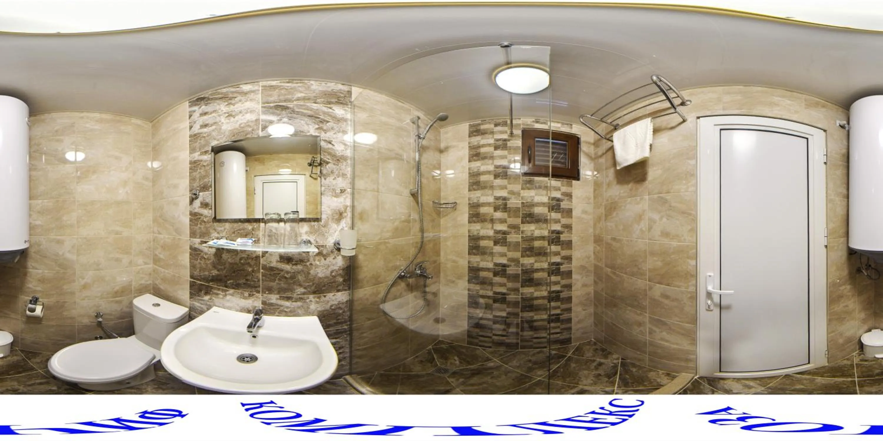 Bathroom in Complex Fichoza