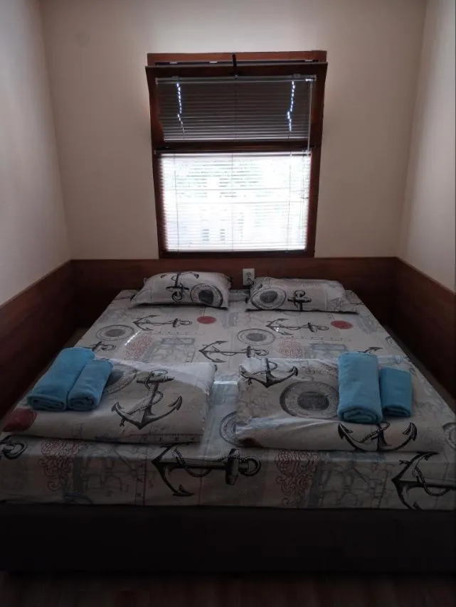 Bed in Complex Fichoza