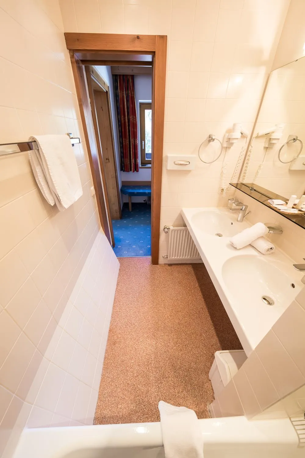 Bathroom in Hotel Karl Schranz