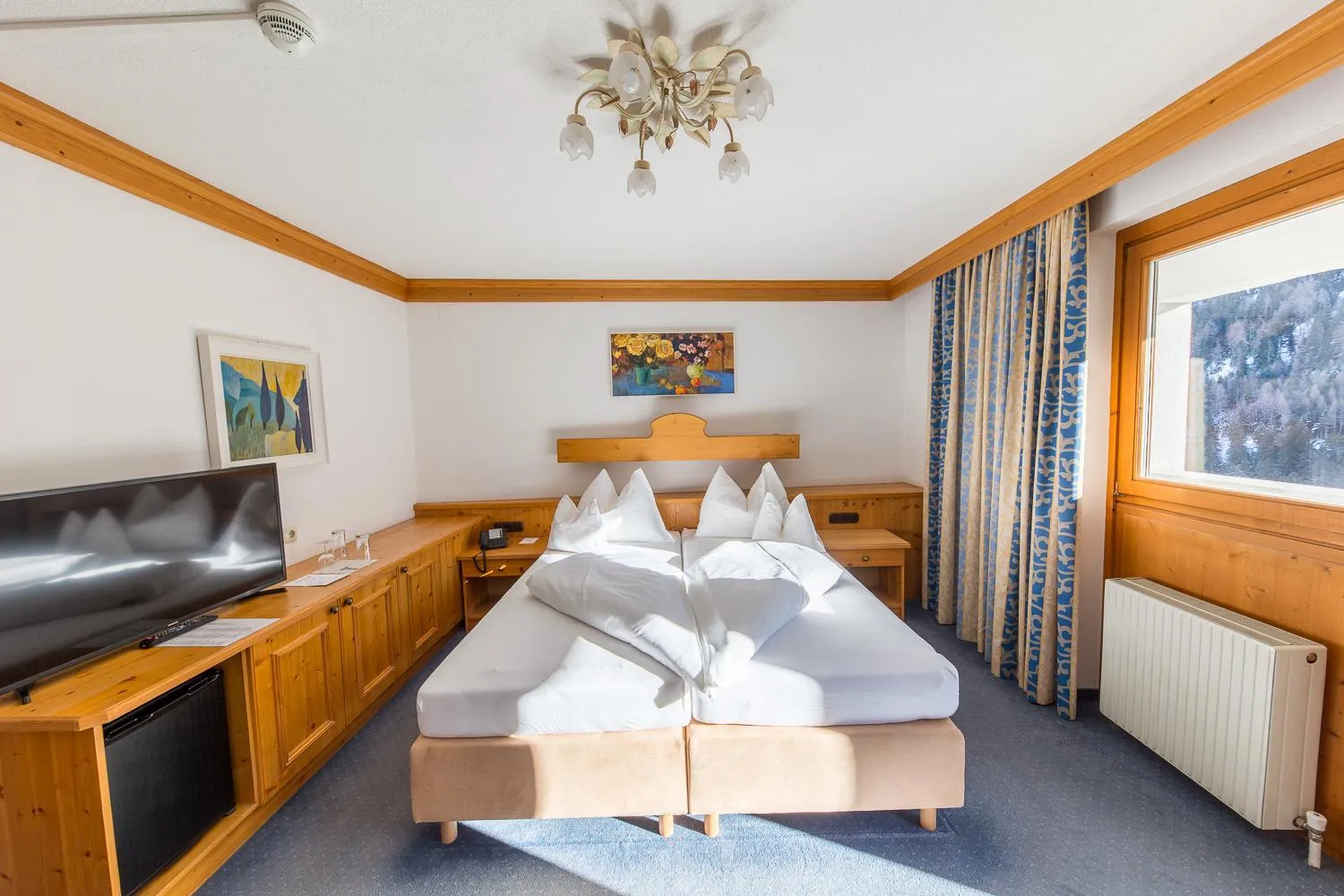 Bed in Hotel Karl Schranz