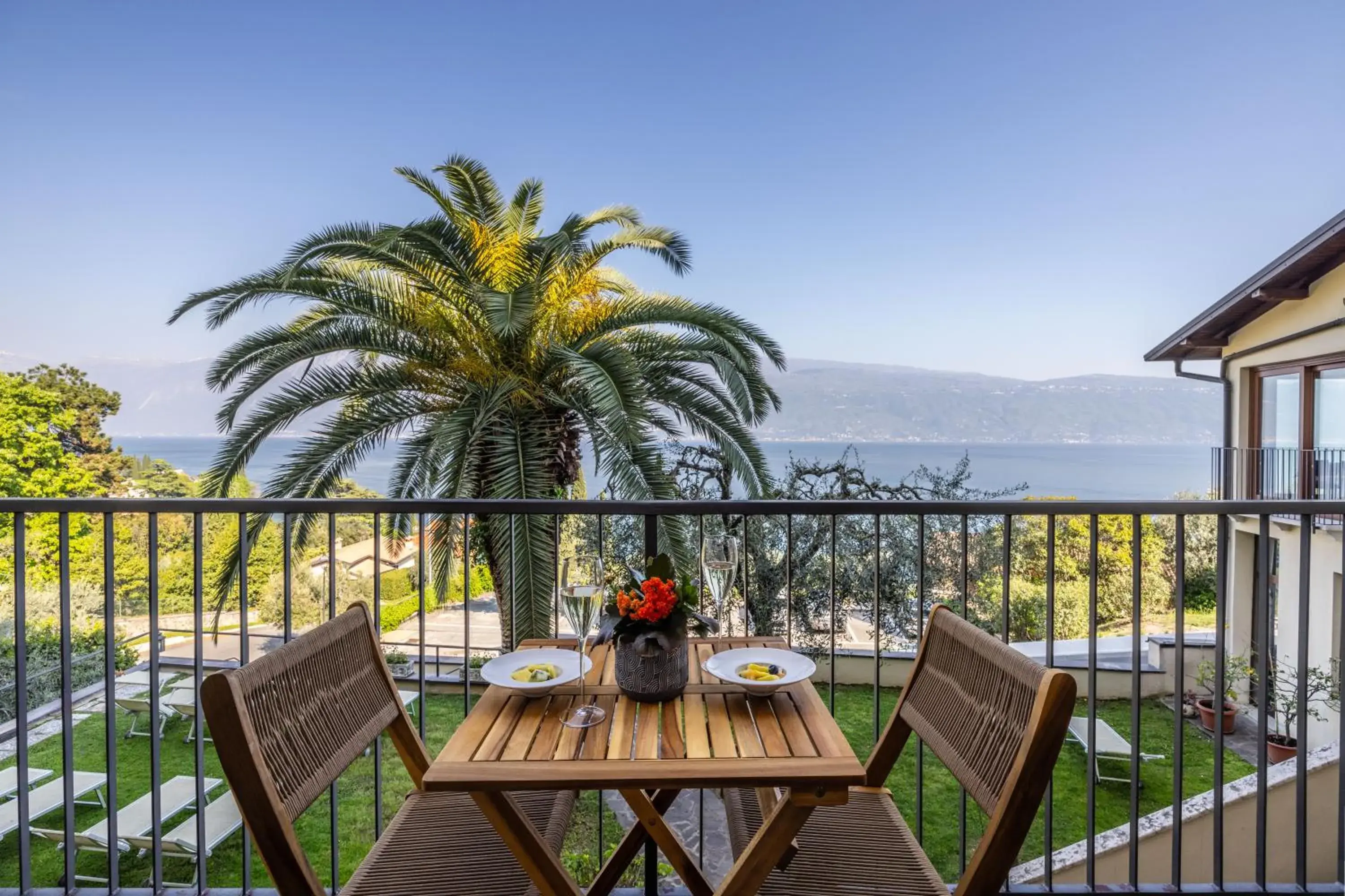 Budget Double Room in Hotel Meandro - Lake View Budget Double Room in Hotel Meandro - Lake View