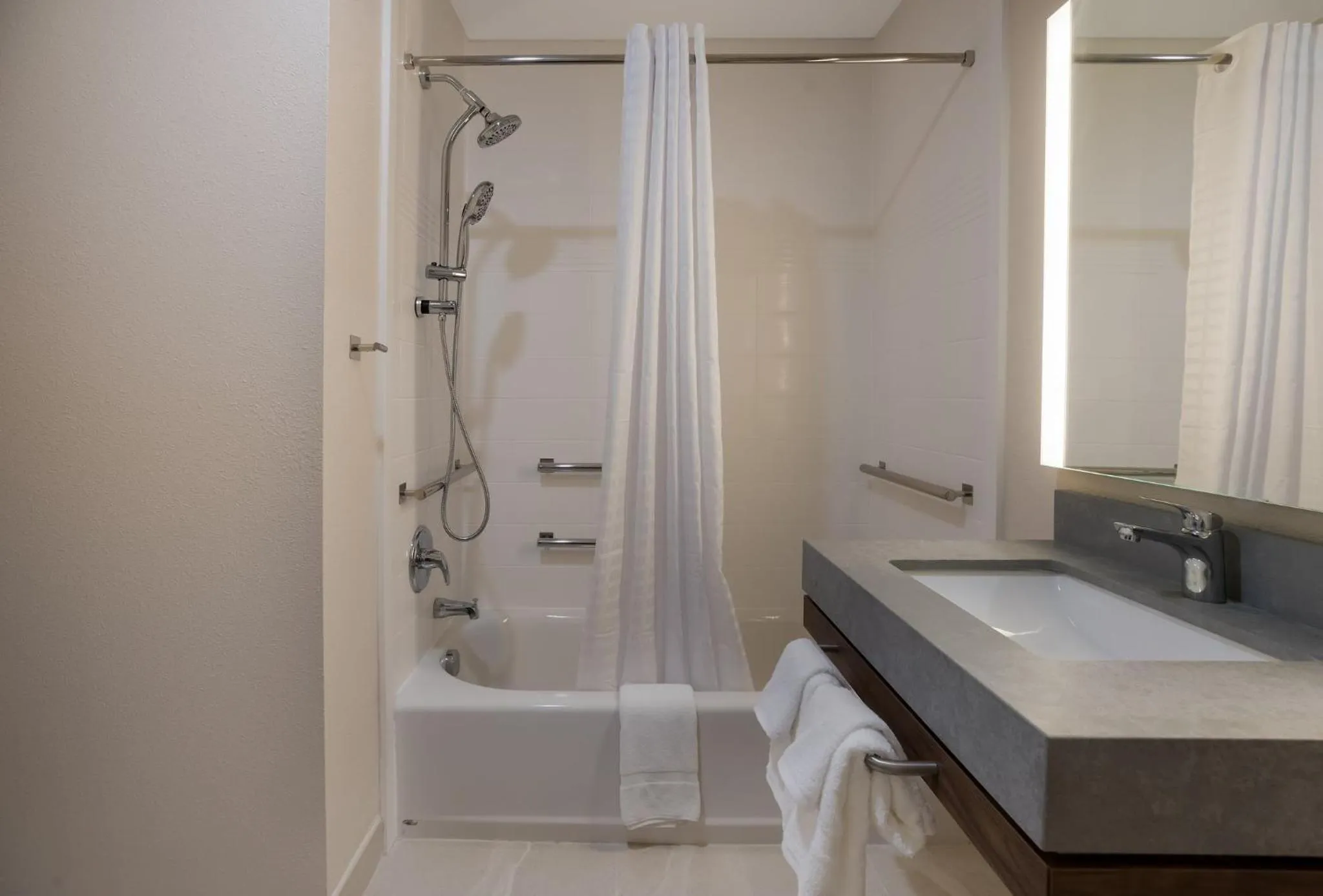 Photo of the whole room in Candlewood Suites Lafayette - River Ranch by IHG