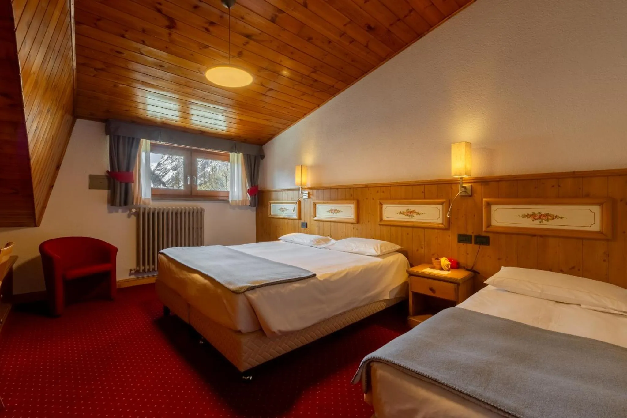 Bed in Hotel Vallée Blanche Courmayeur