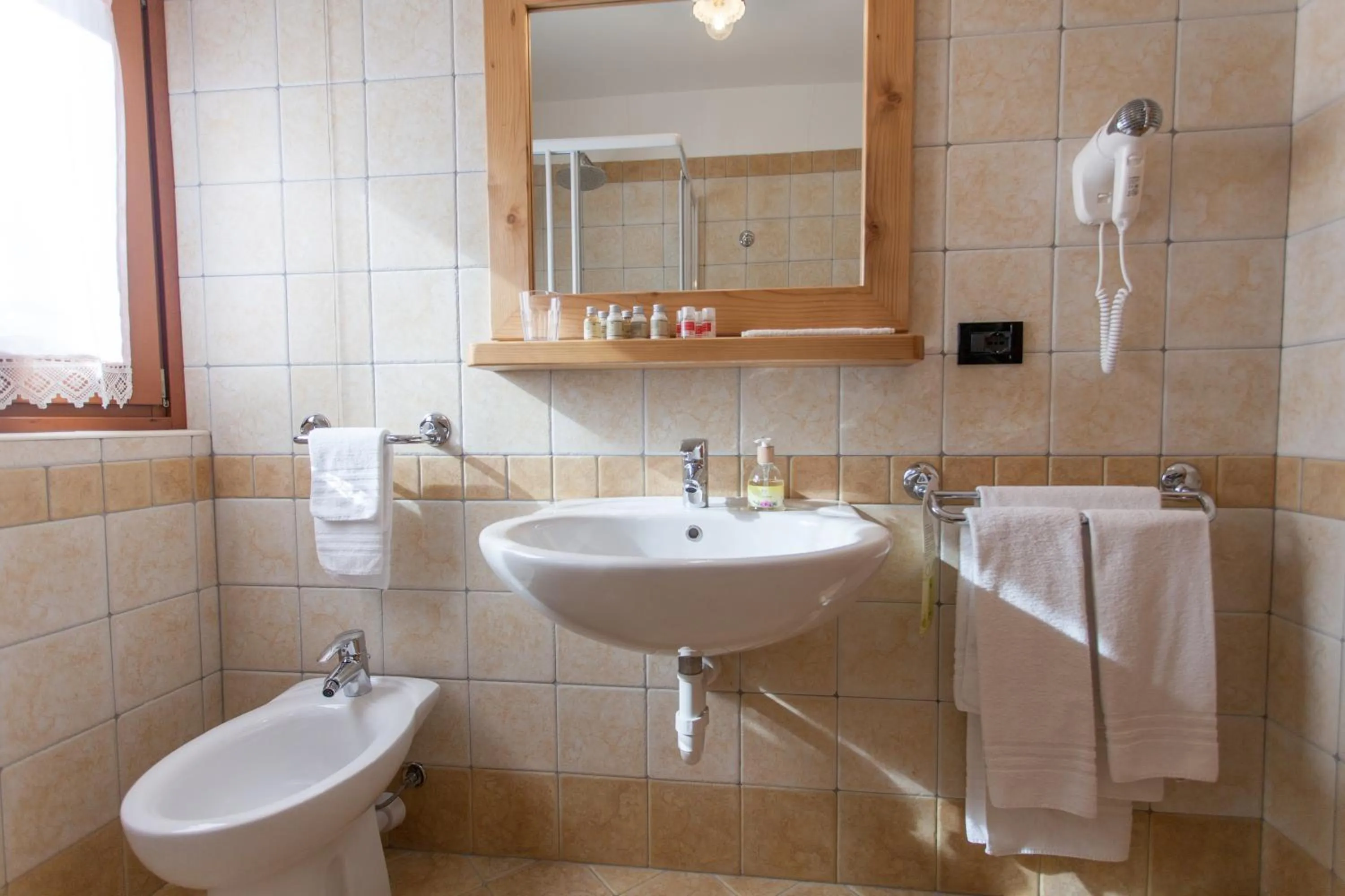 Bathroom in Hotel Vallée Blanche Courmayeur