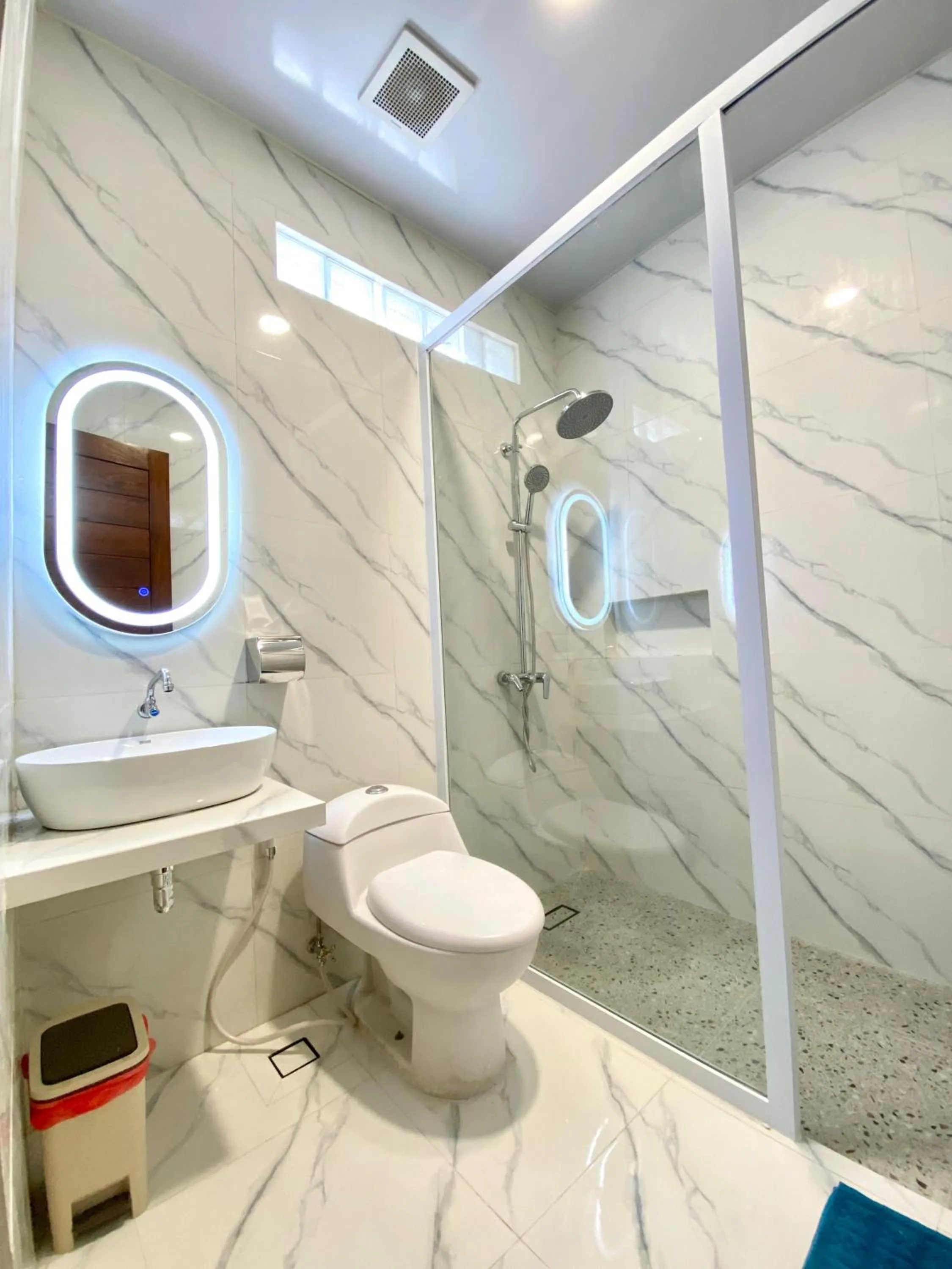 Shower in Wita Homestay Berawa