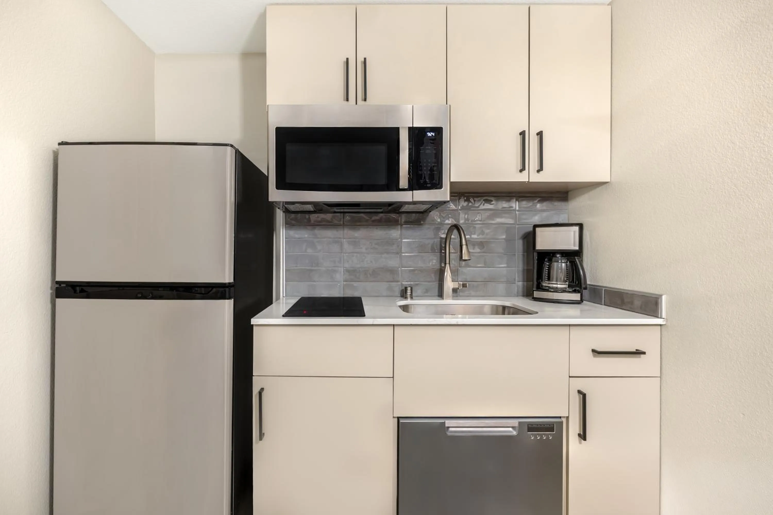 Kitchen or kitchenette in Bluegreen Vacations Club 36, an Ascend Collection Resort