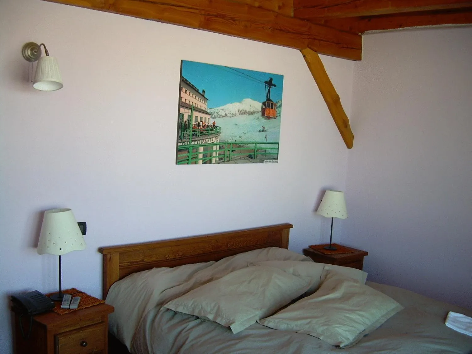 Decorative detail, Bed in Tana Della Volpe