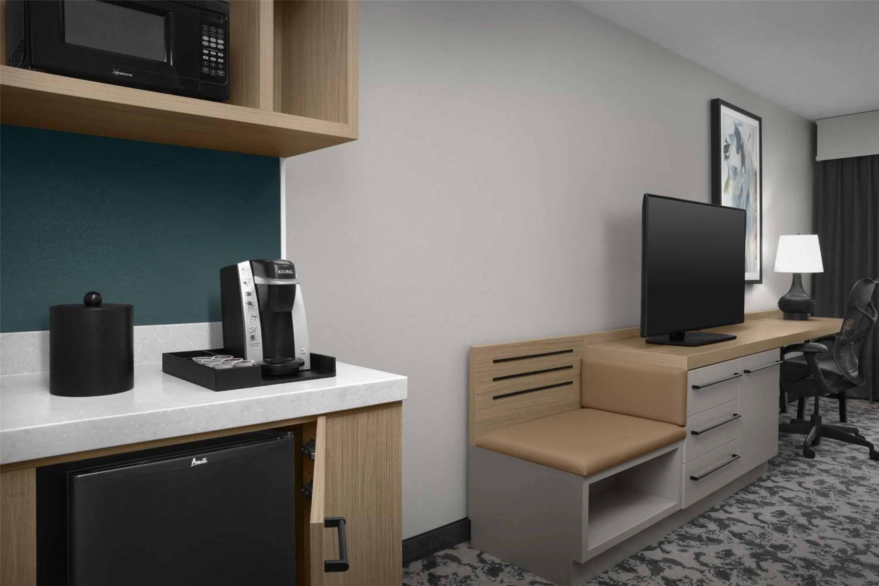 Photo of the whole room in Hilton Garden Inn Auburn/Opelika