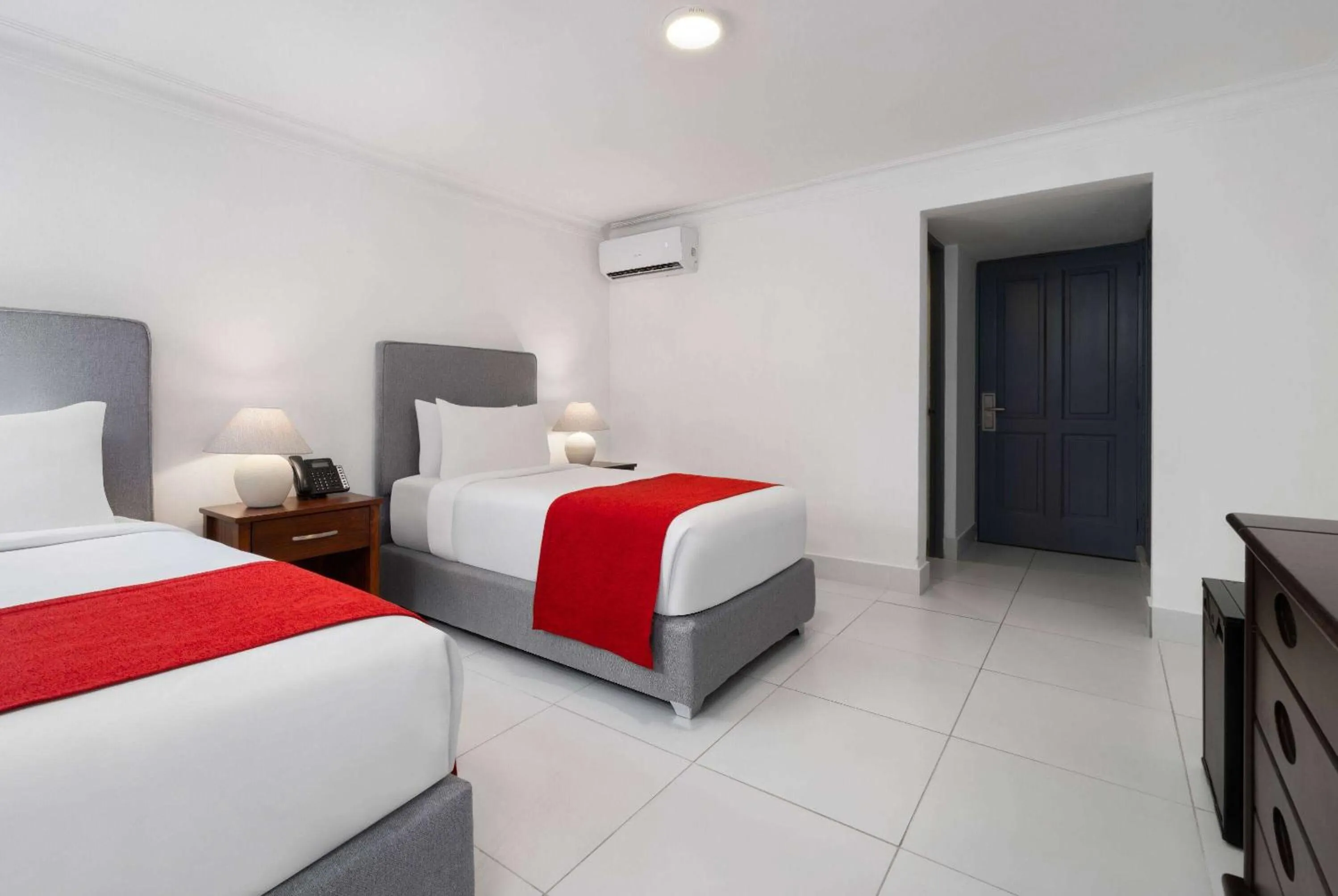 Photo of the whole room, Bed in Gran Hotel Europa Santo Domingo Trademark Collection by Wyndham