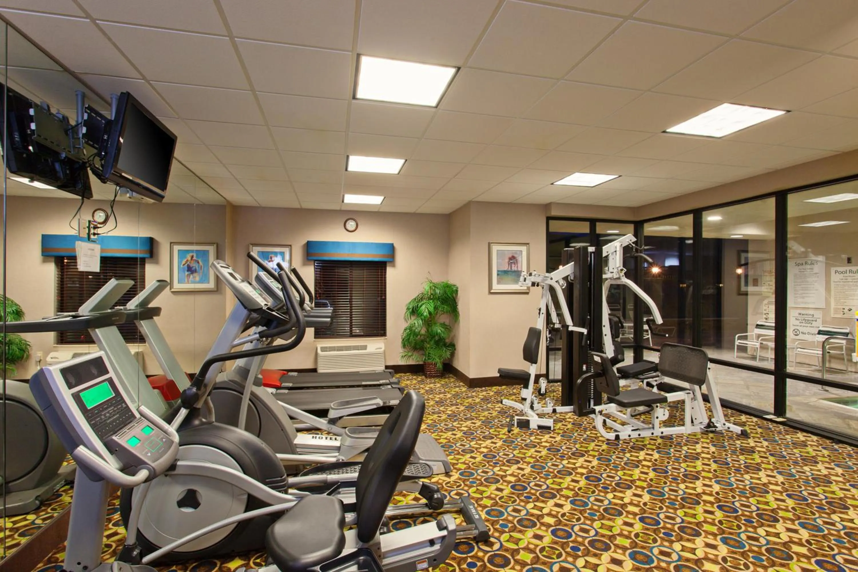 Fitness centre/facilities in Holiday Inn Express Hotel & Suites Twentynine Palms by IHG