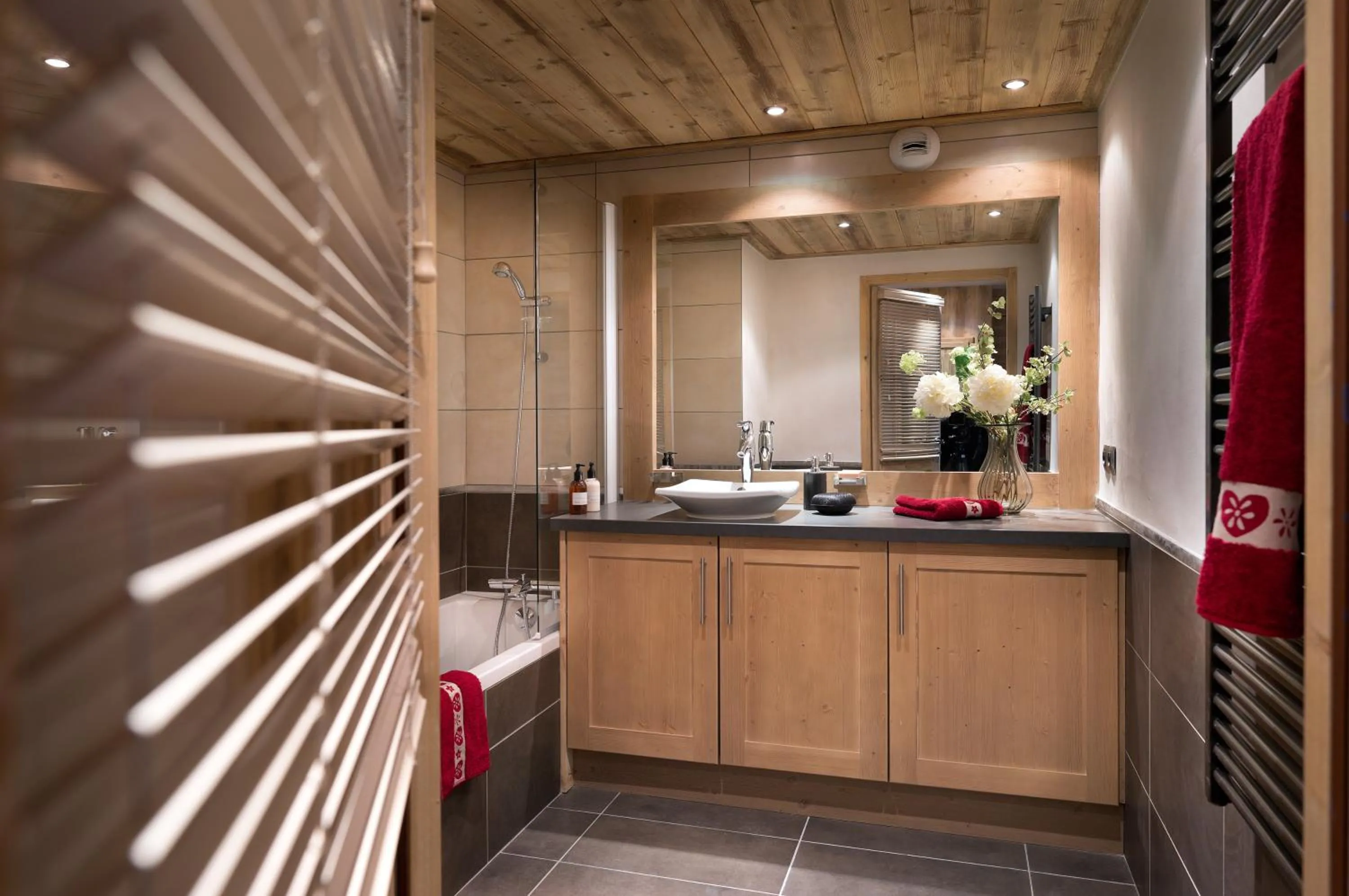 Bathroom in CGH Résidence Boutique Les Chalets de Léana