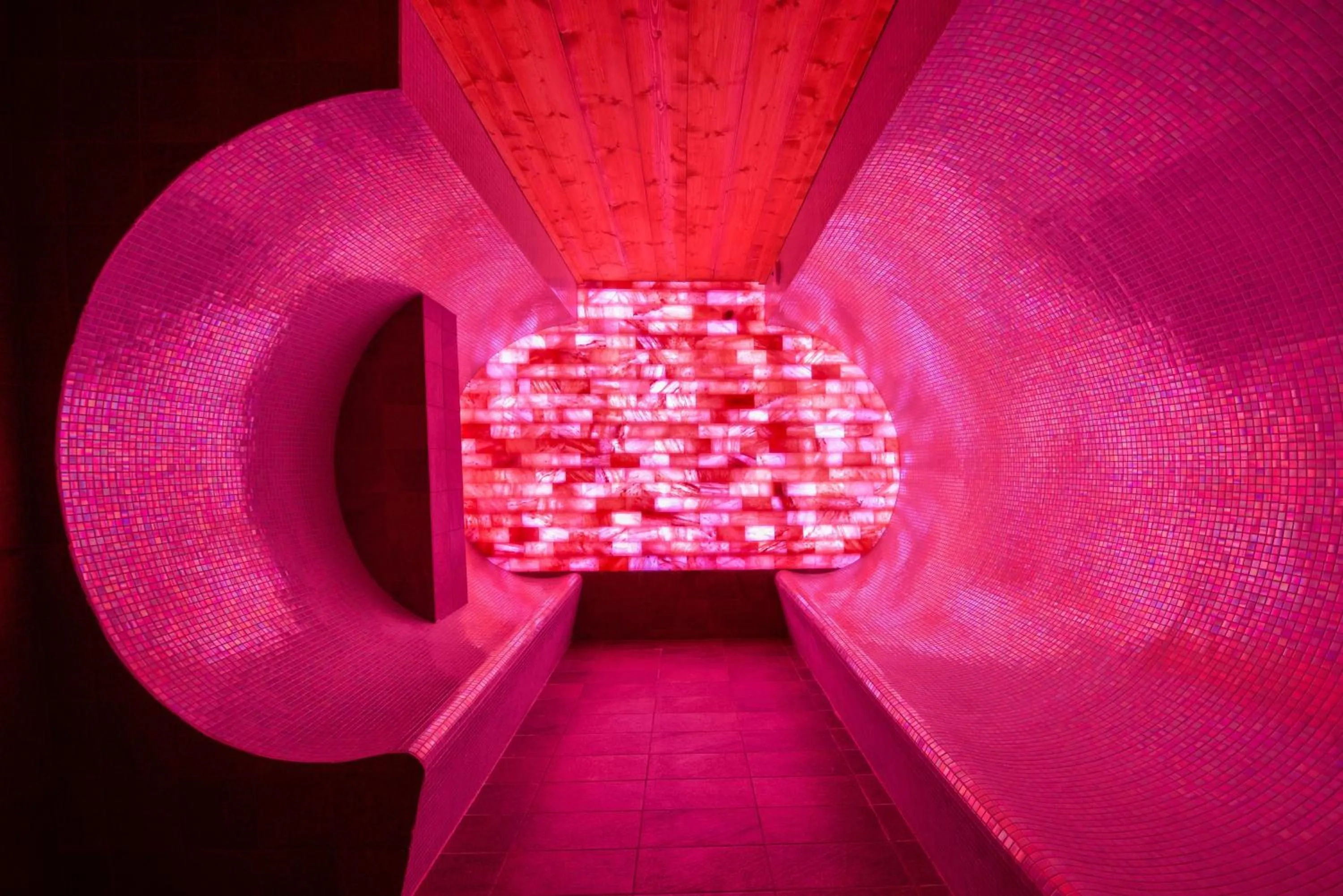 Spa and wellness centre/facilities in CGH Résidence Boutique Les Chalets de Léana