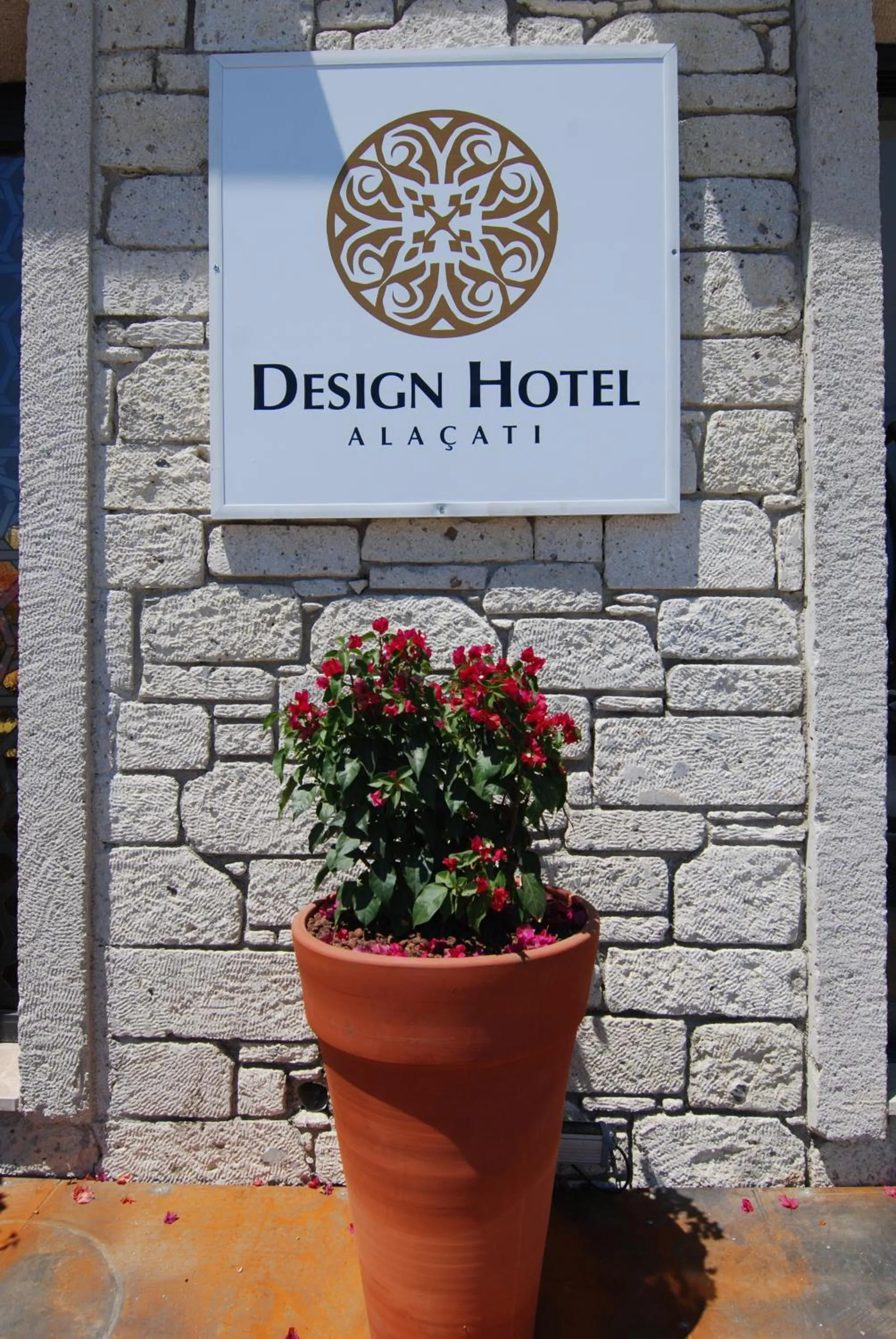 Facade/entrance in Alaçatı The Design Hotel