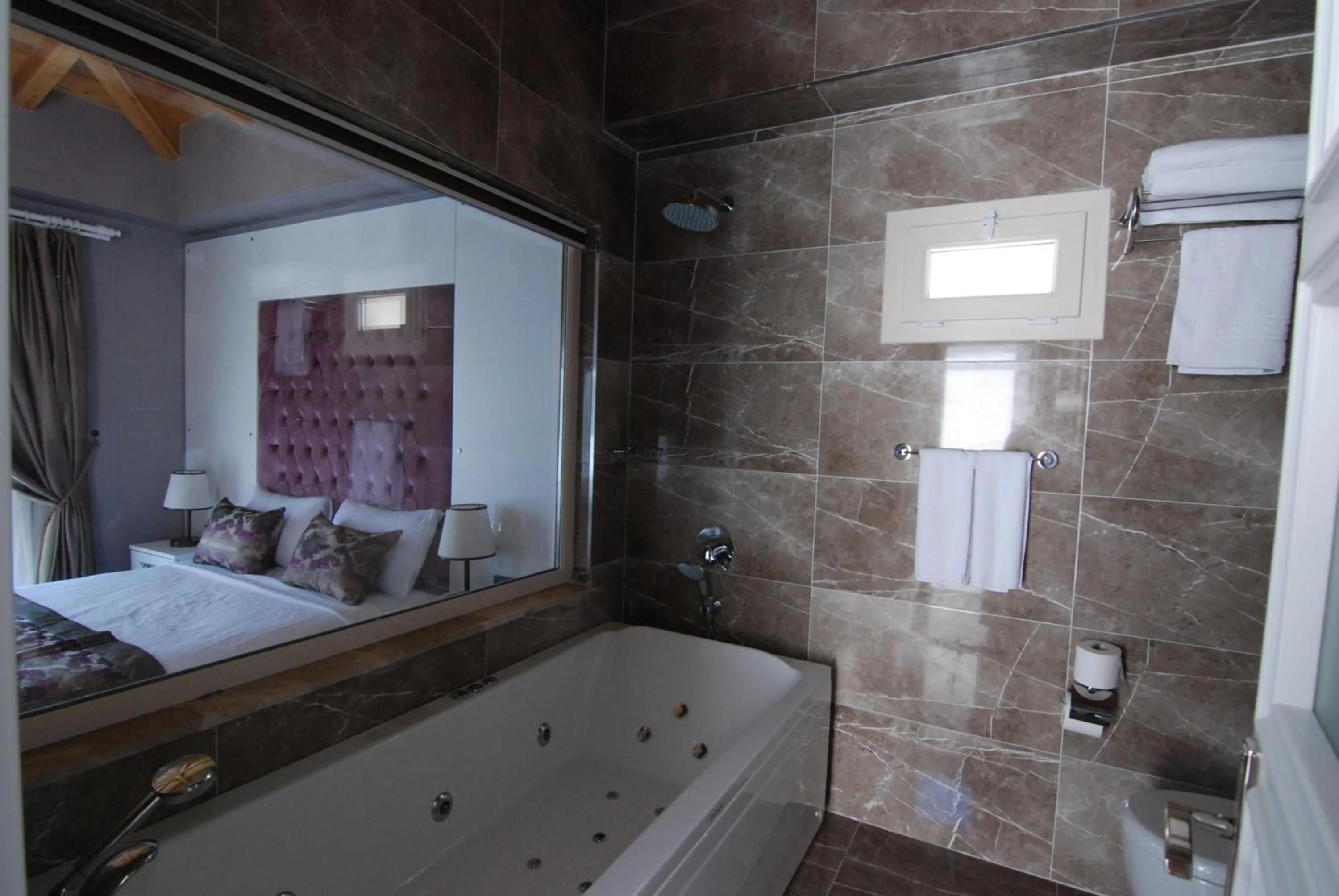 Bathroom, Bed in Alaçatı The Design Hotel