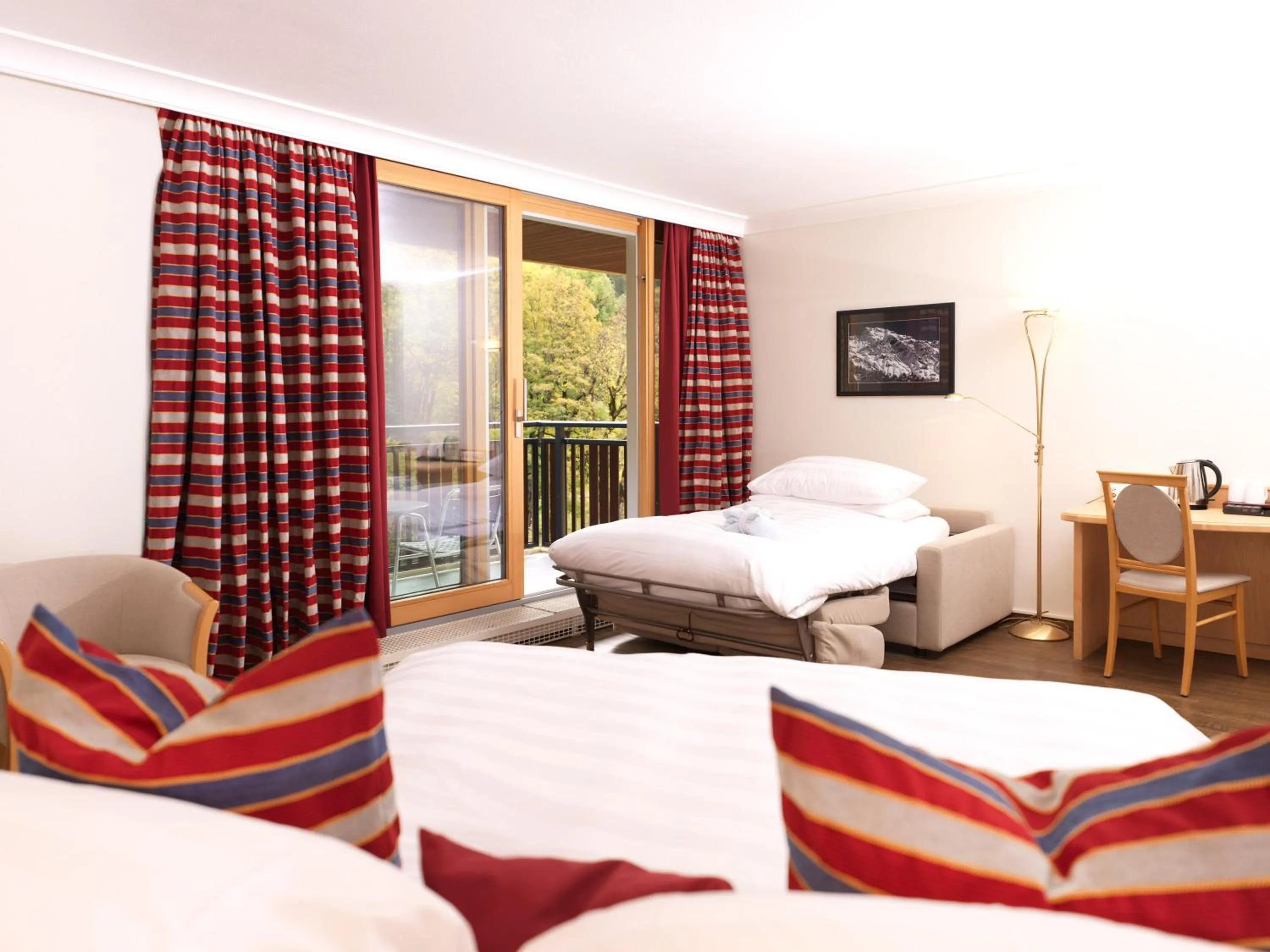 Bed in Beausite Park Hotel & Spa