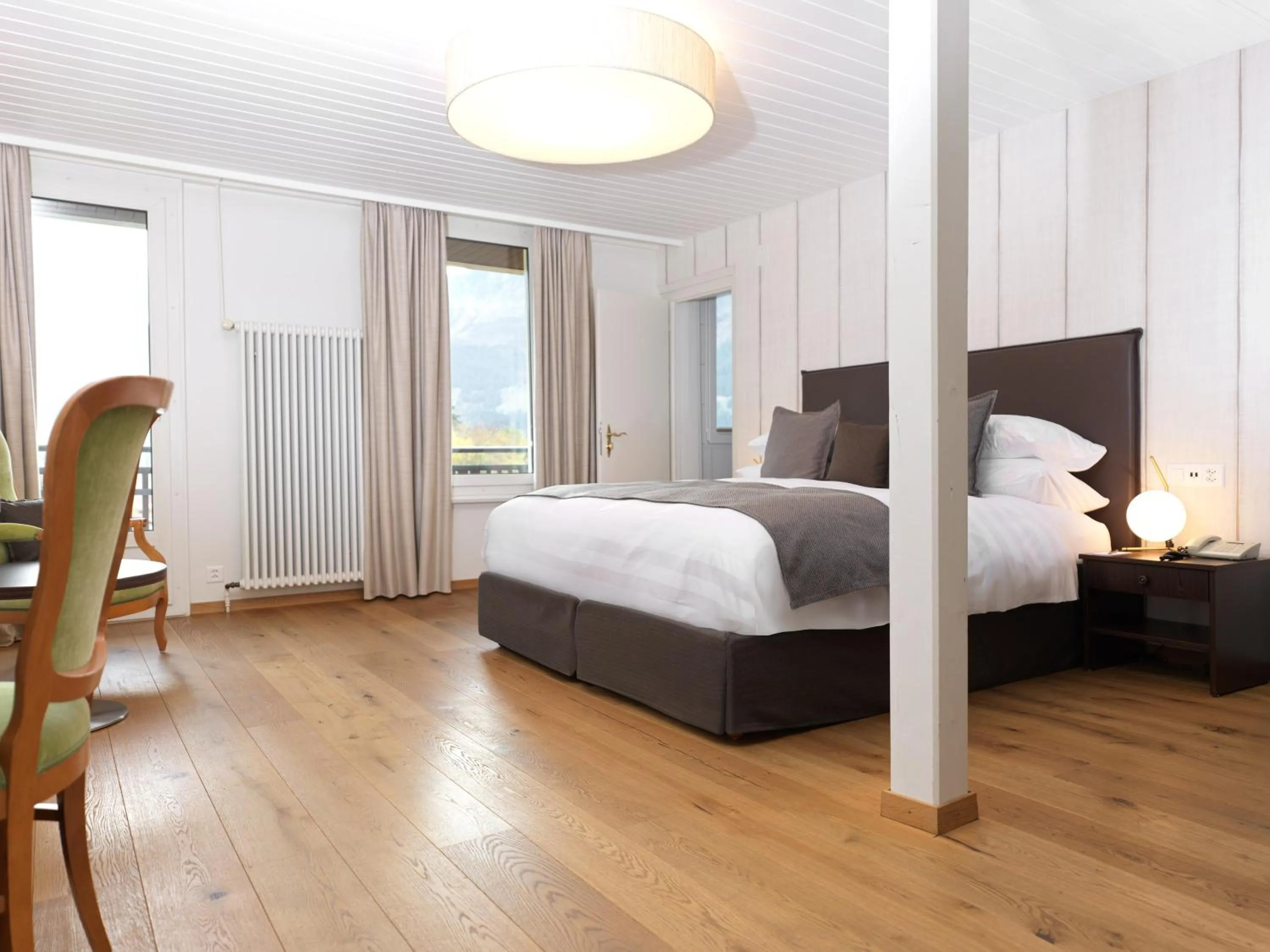 Bed in Beausite Park Hotel & Spa