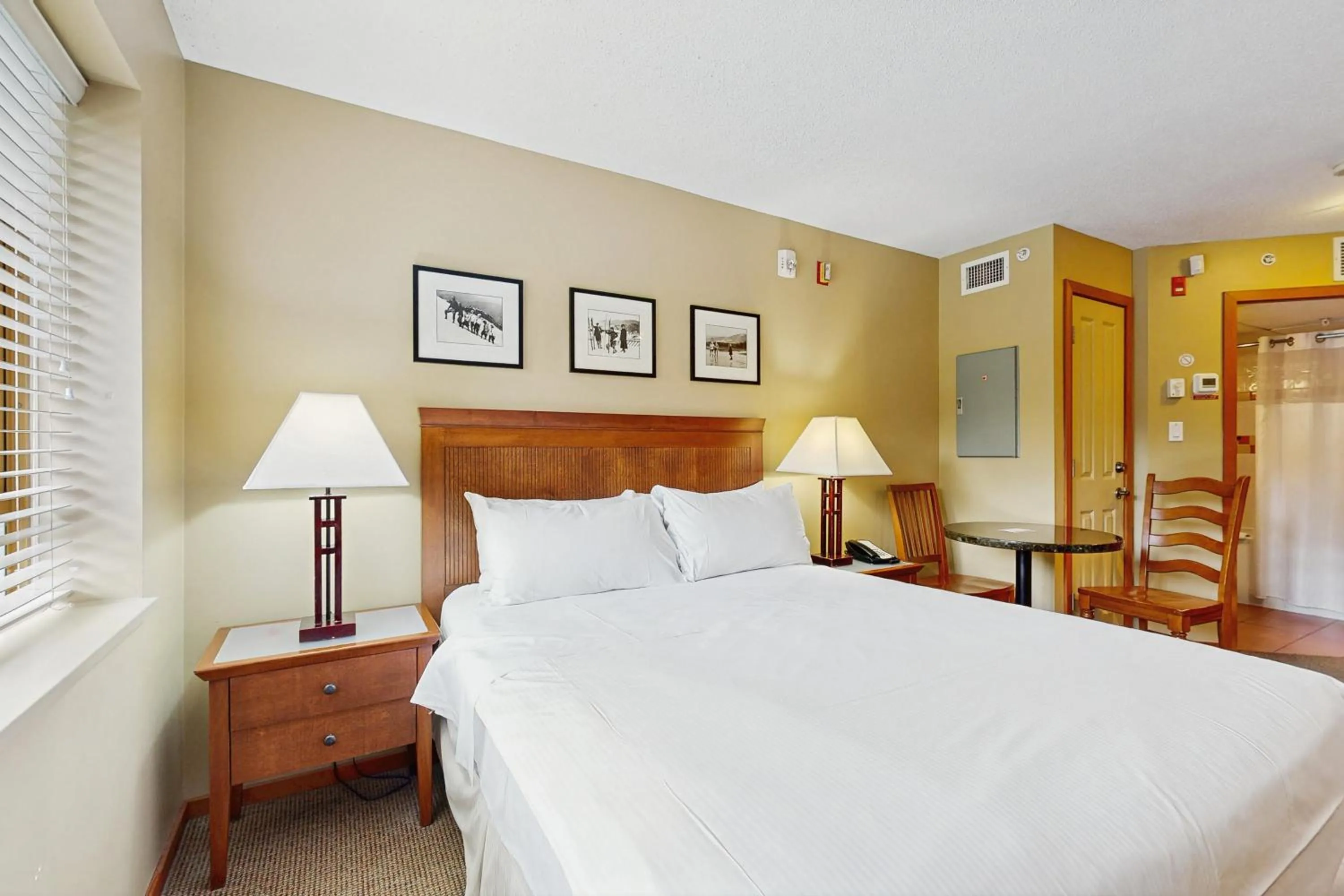 Bed in Cascade Lodge