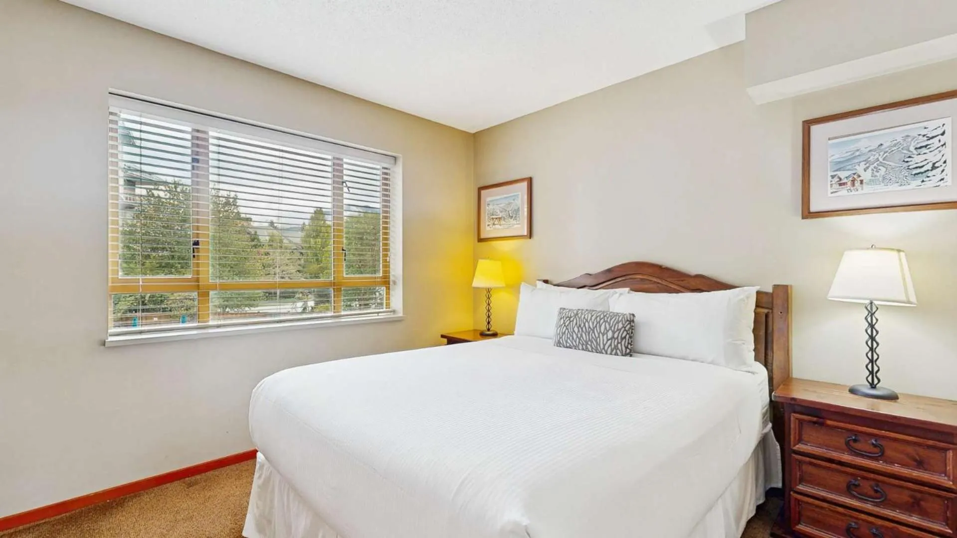 Bed in Cascade Lodge