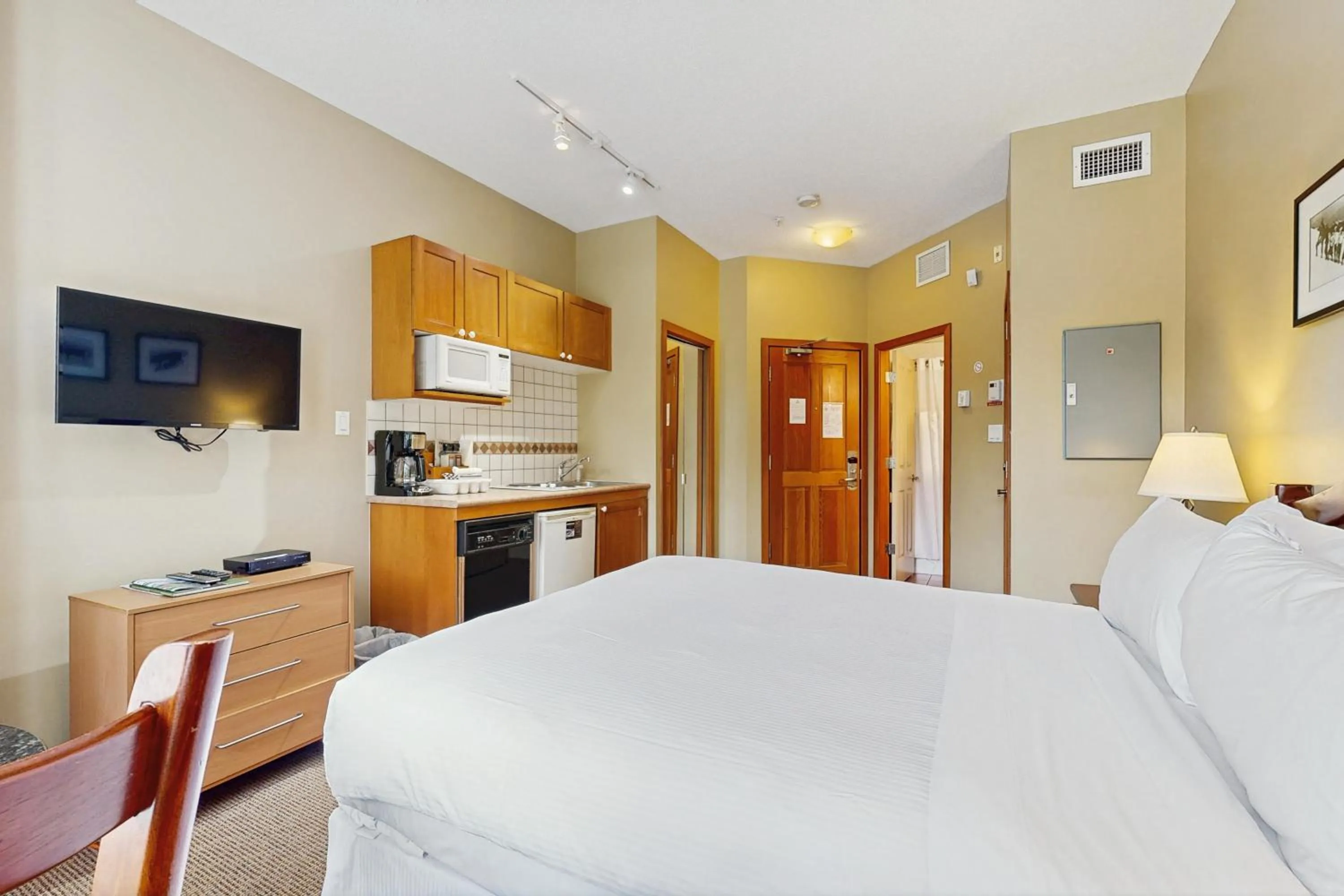 Bed in Cascade Lodge