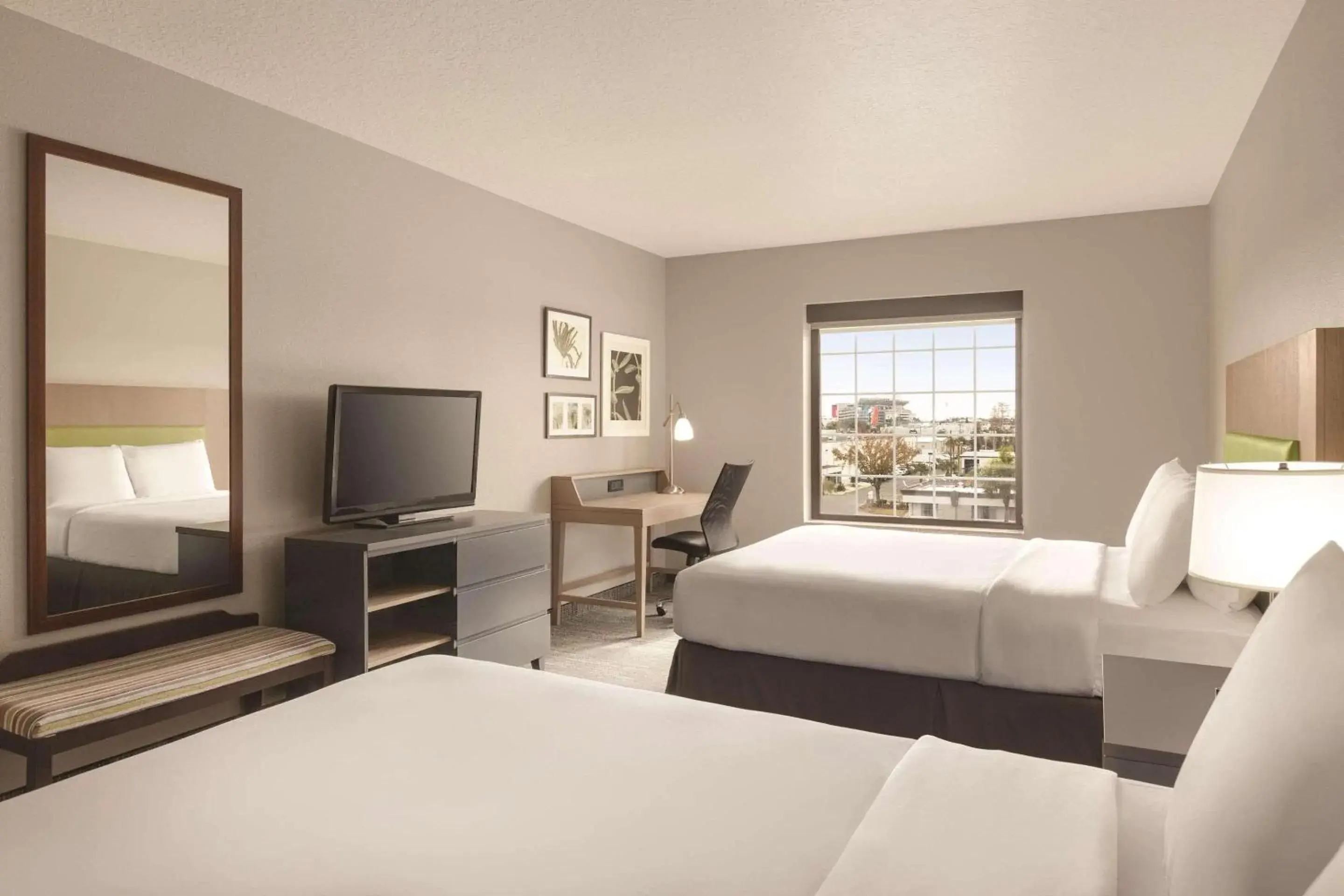 Premium Queen Room with Two Queen Beds - Non-Smoking in Country Inn & Suites by Radisson, RJ Stadium - Tampa Airport East Premium Queen Room with Two Queen Beds - Non-Smoking in Country Inn & Suites by Radisson, RJ Stadium - Tampa Airport East