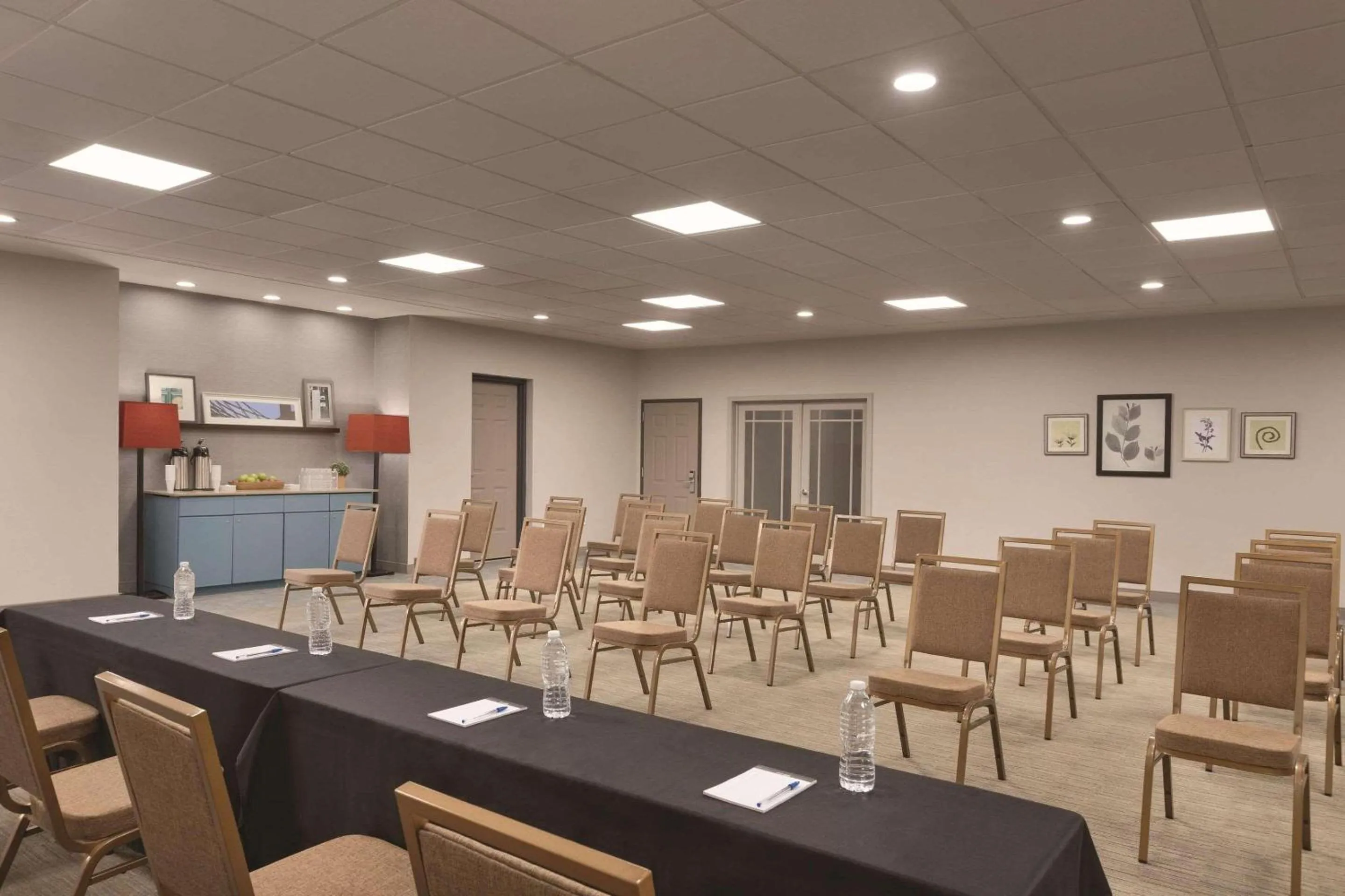 Meeting/conference room in Country Inn & Suites by Radisson, RJ Stadium - Tampa Airport East