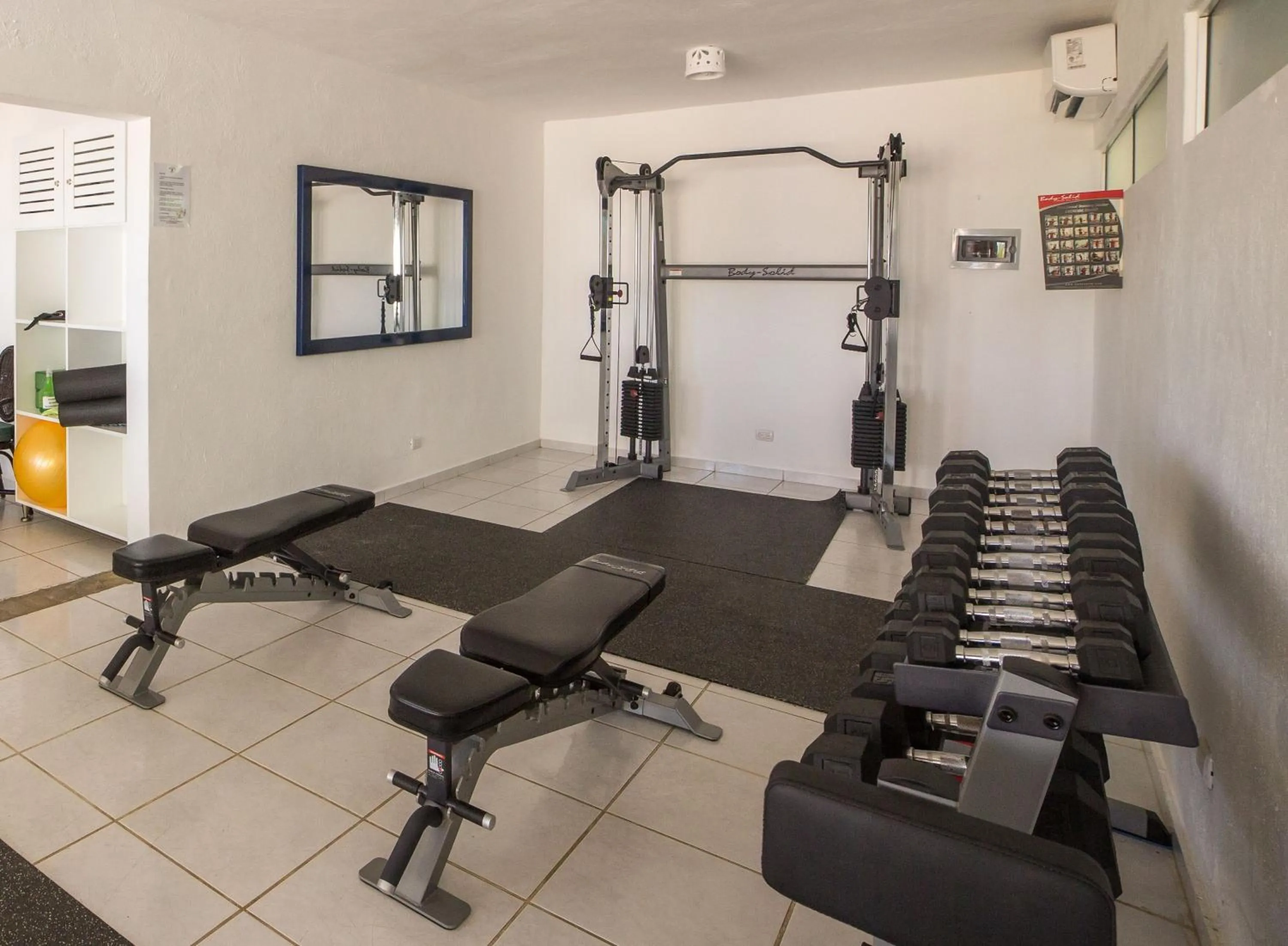 Fitness centre/facilities in Hotel Villa Taina