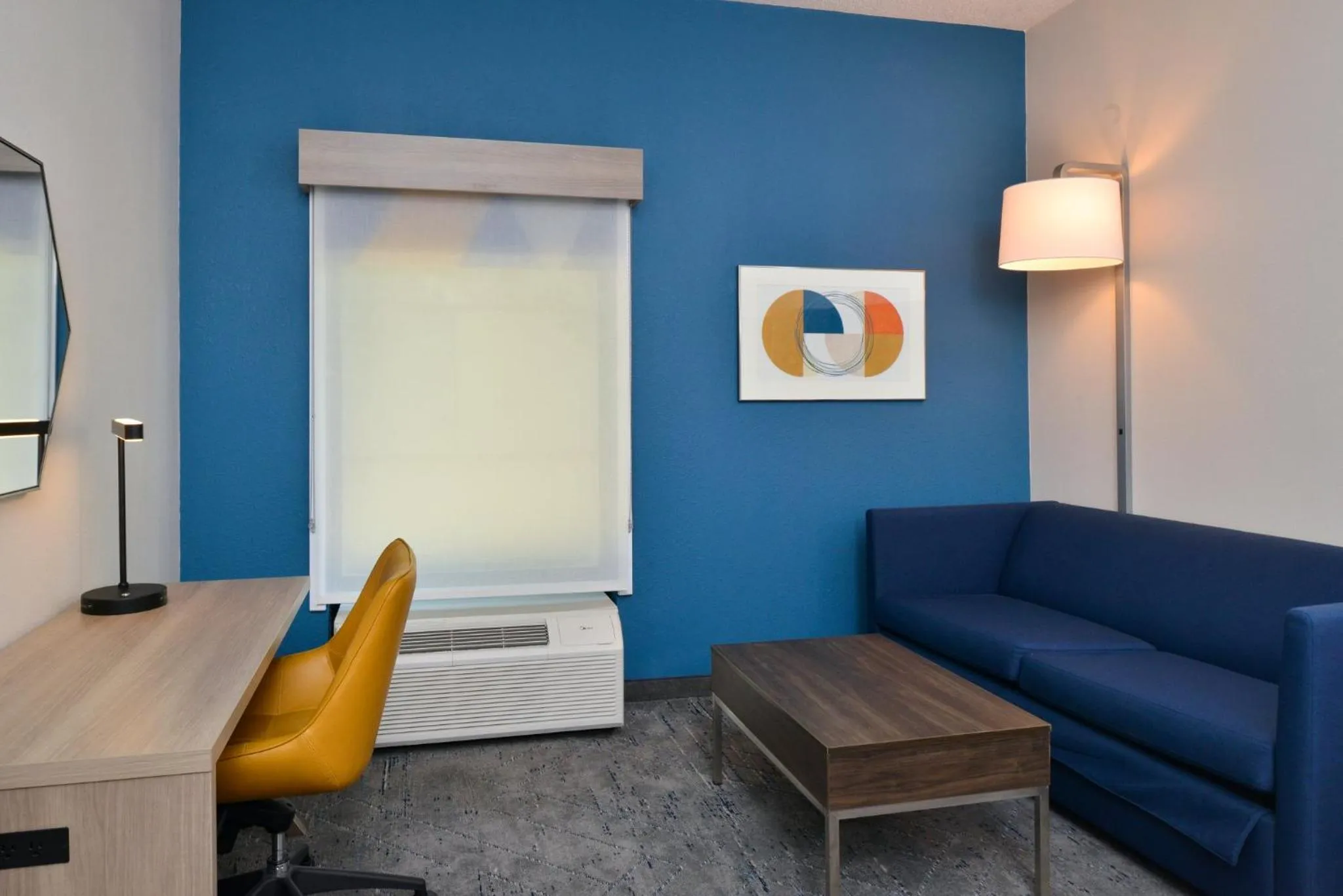 Photo of the whole room in Holiday Inn Express Lewisburg - New Columbia by IHG