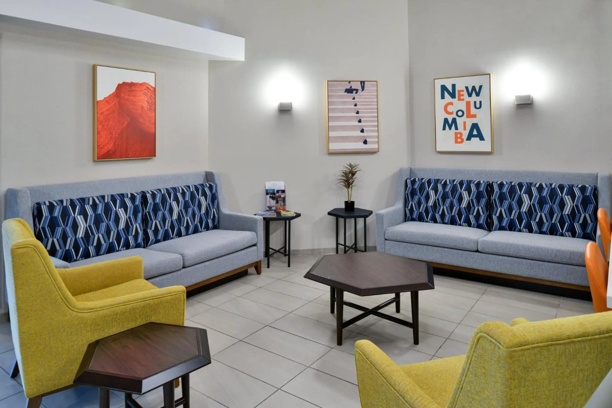 Property building in Holiday Inn Express Lewisburg - New Columbia by IHG